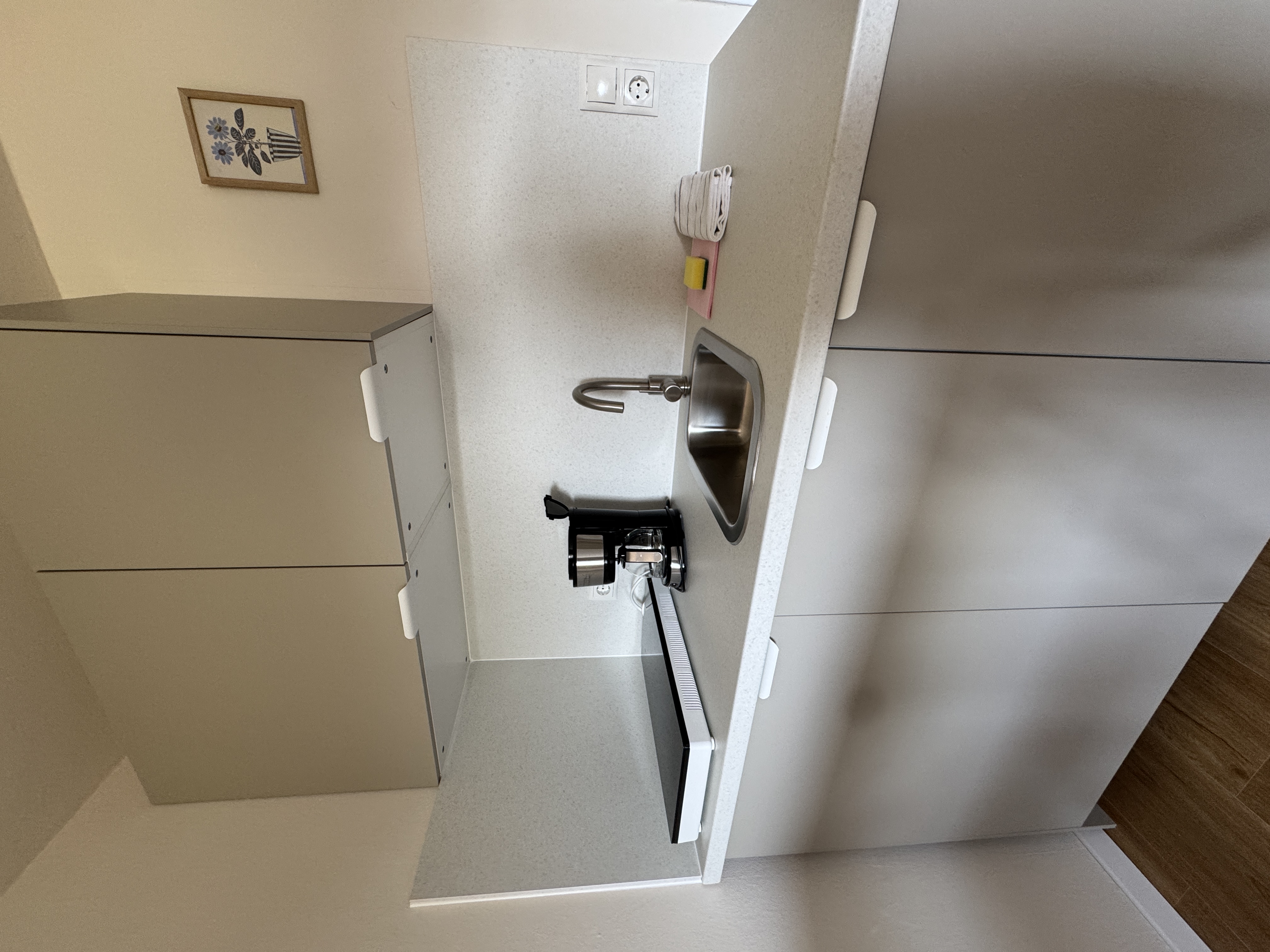 MonteurZimmer: Küchenzeile - Wohlfühlort Koblenz, free parking