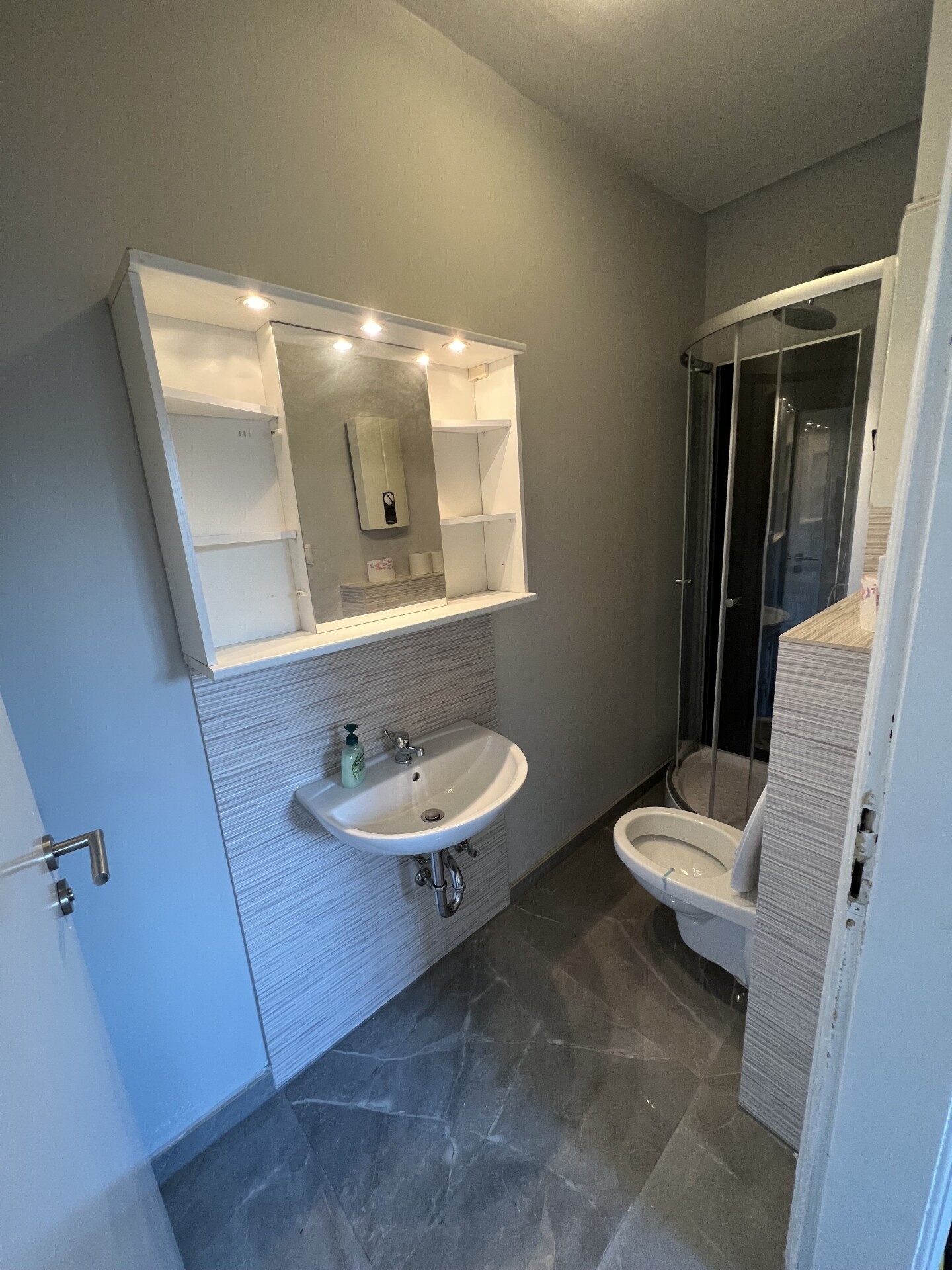 Monteur-Zimmer - Remscheid - EMO Zimmervermietung