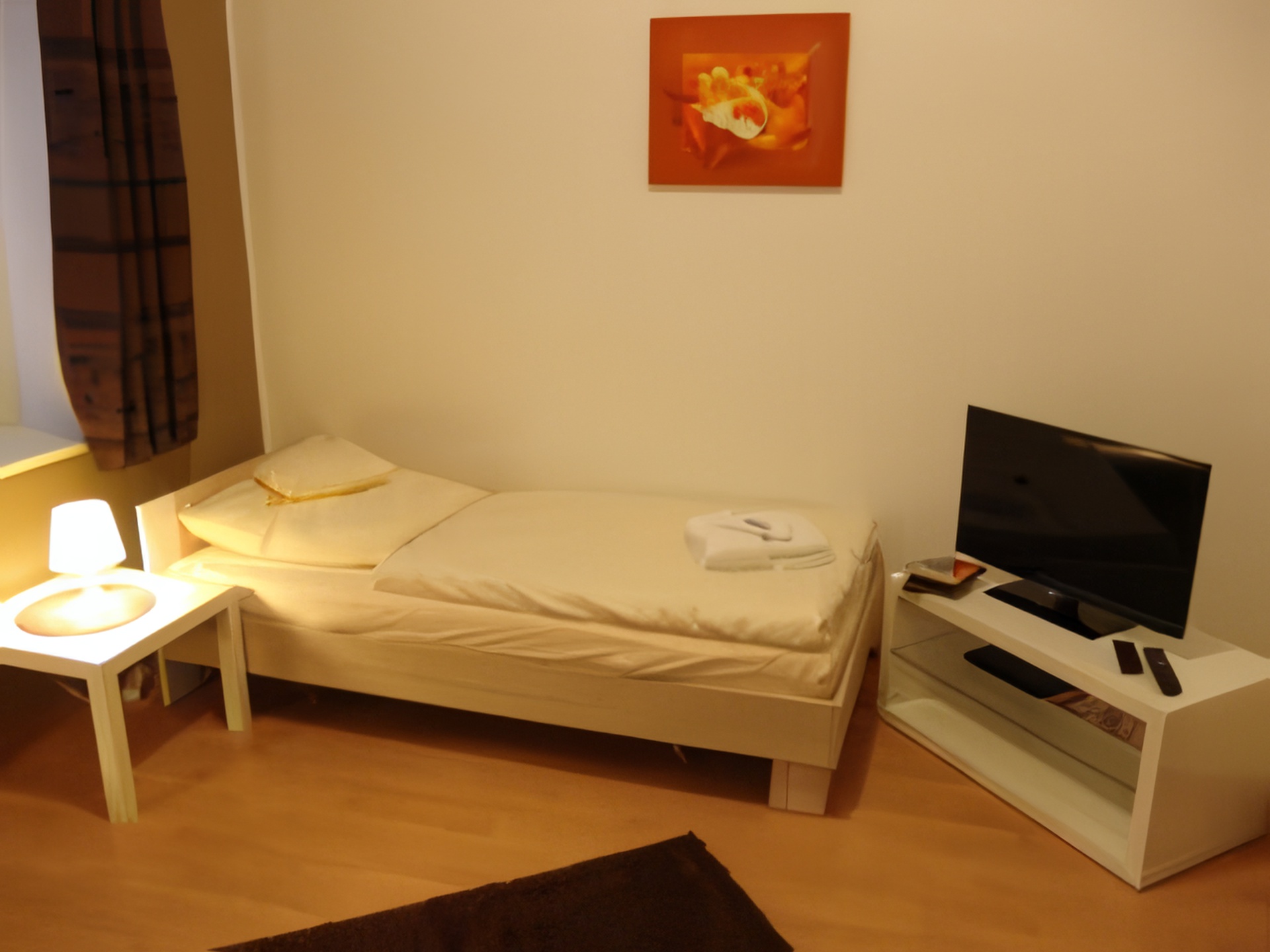 Monteur-Zimmer - Düsseldorf - Gast in Solingen – Wohnungen & Häuser 1–9 Pers.