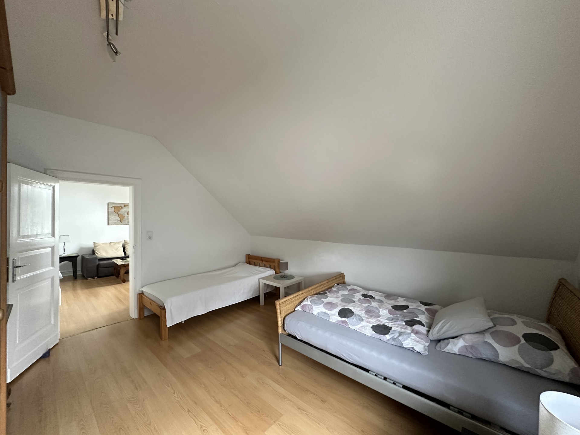 Monteur-Zimmer - Düsseldorf - Monteurwohnung am Denkmal