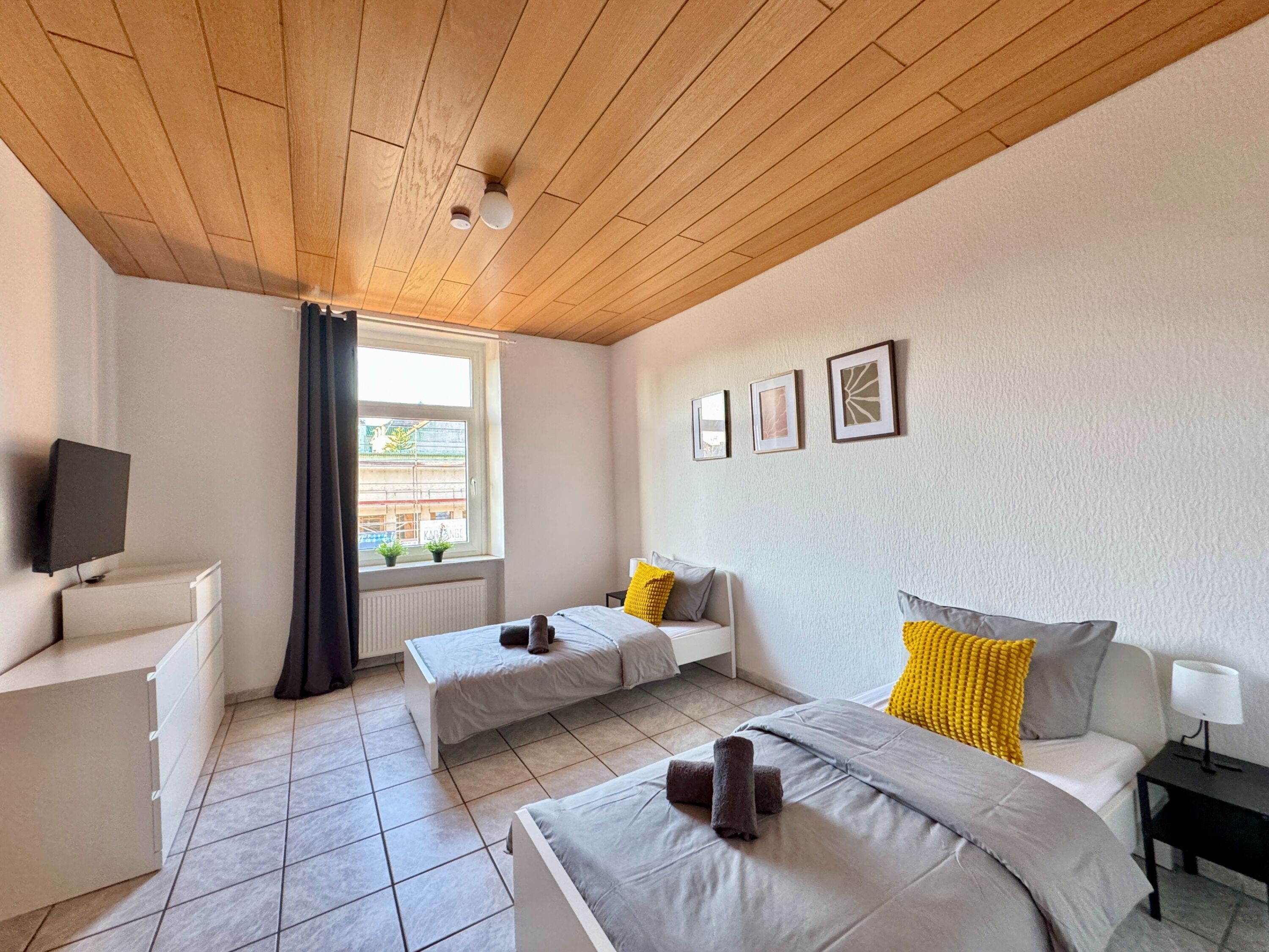 Monteur-Zimmer - Düsseldorf - SAP24/ Socha Apartments/ Monteurwohnung/ Wuppertal/ 6Pers.