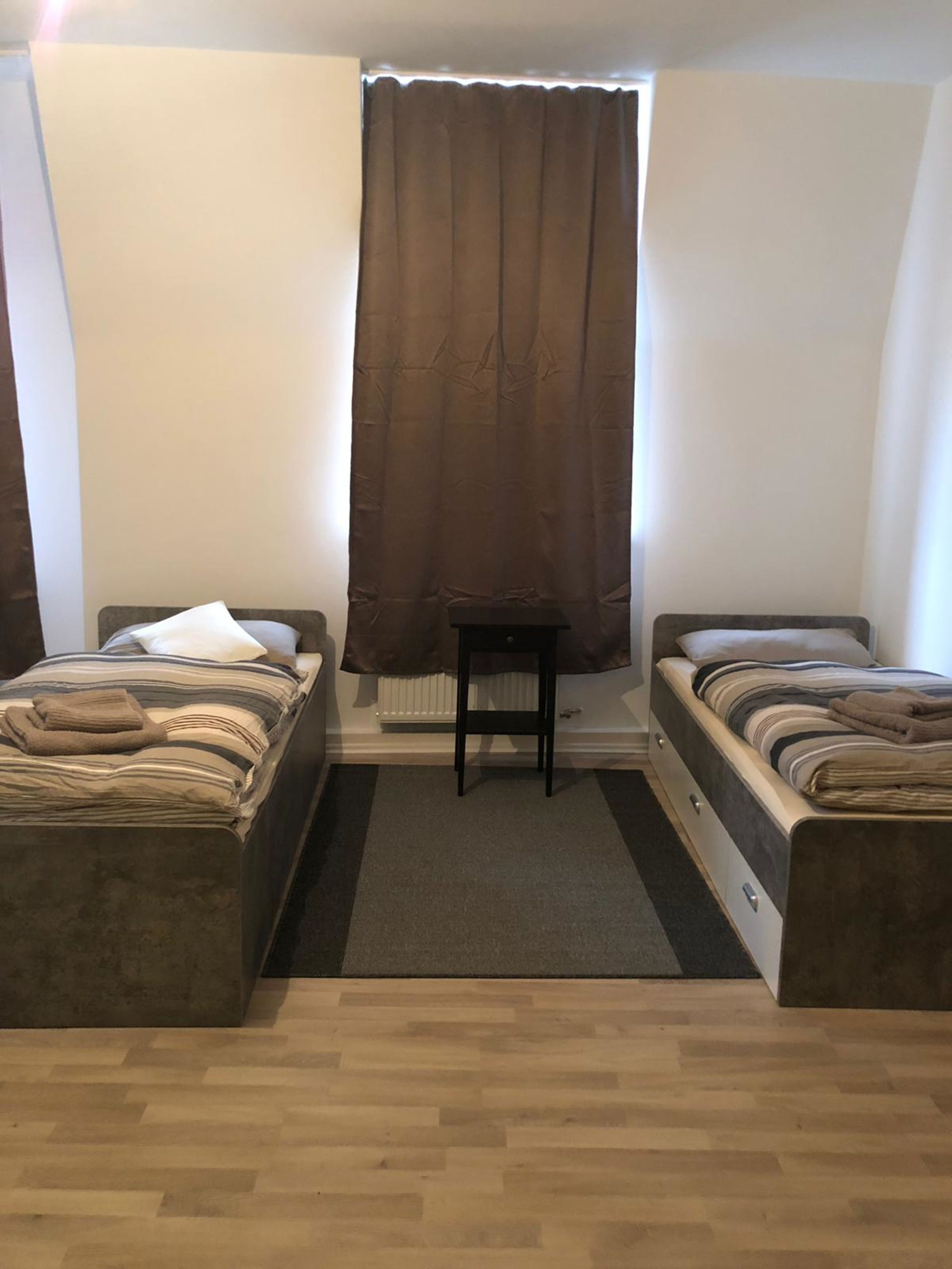 Monteur-Zimmer - Düsseldorf - Gästehaus Wuppertal Lavalya