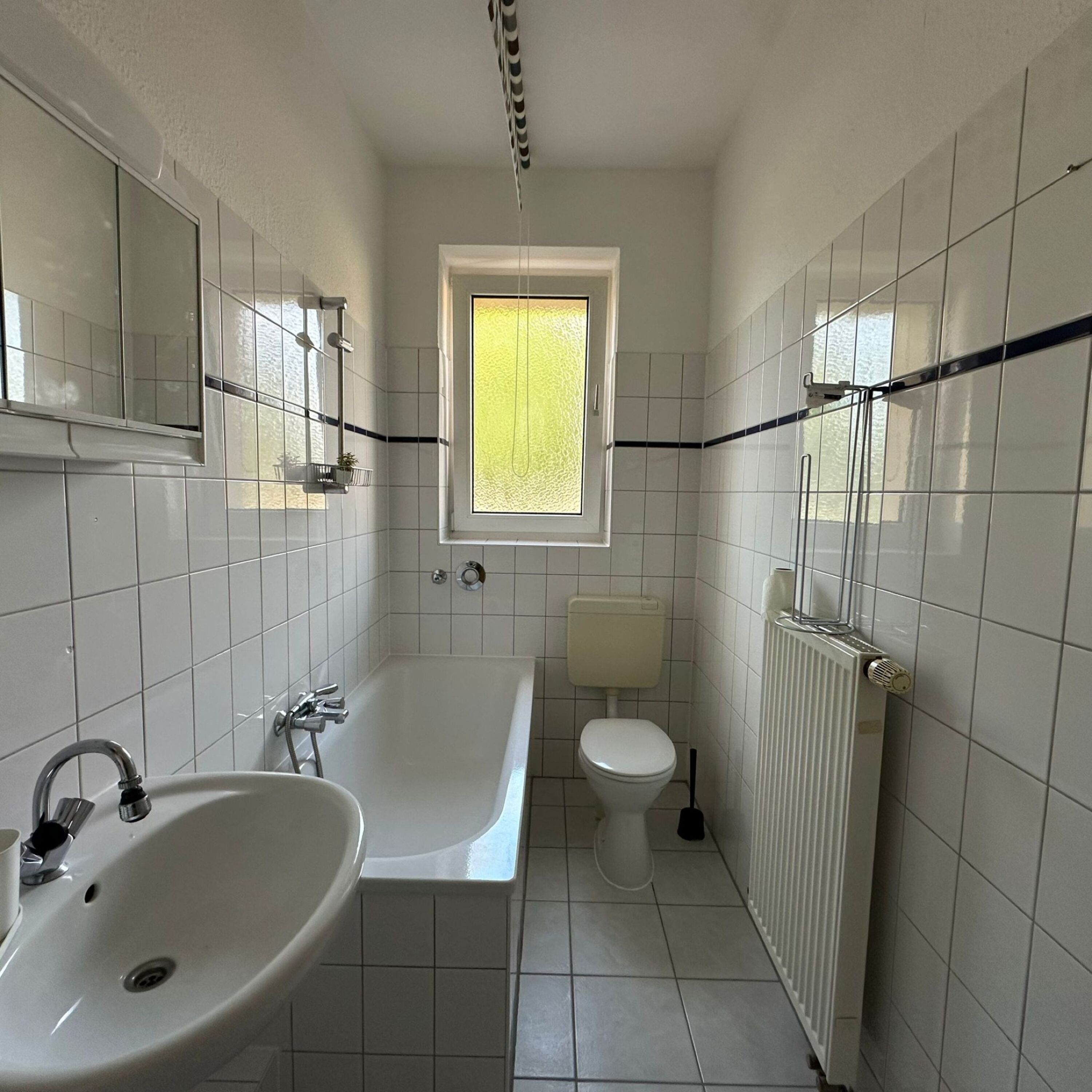 Monteur-Zimmer - Düsseldorf - Monteurunterkunft / Monteurwohnung / möbilierte Wohnung