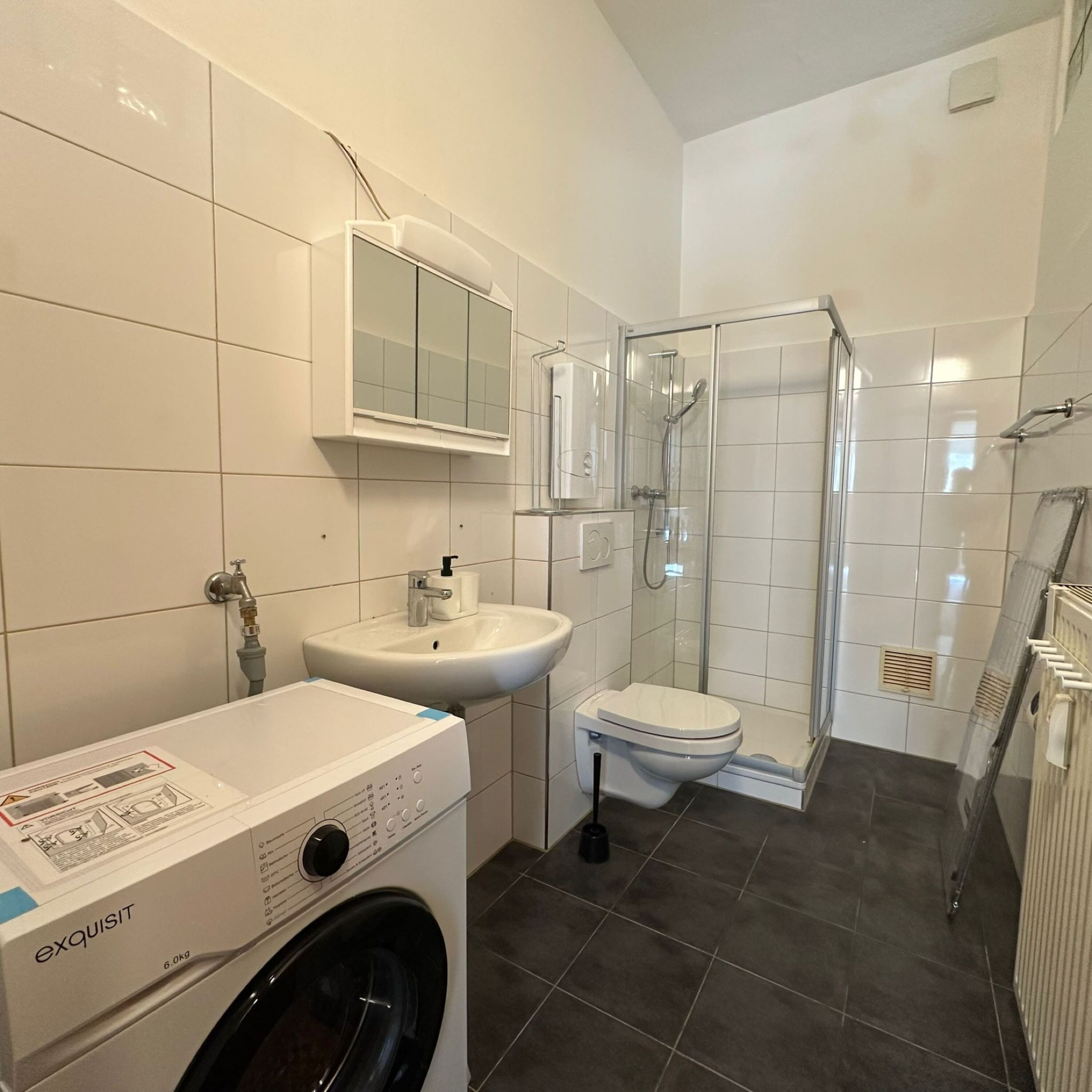 Monteur-Zimmer - Düsseldorf - Monteurunterkunft / Monteurwohnung / möbilierte Wohnung