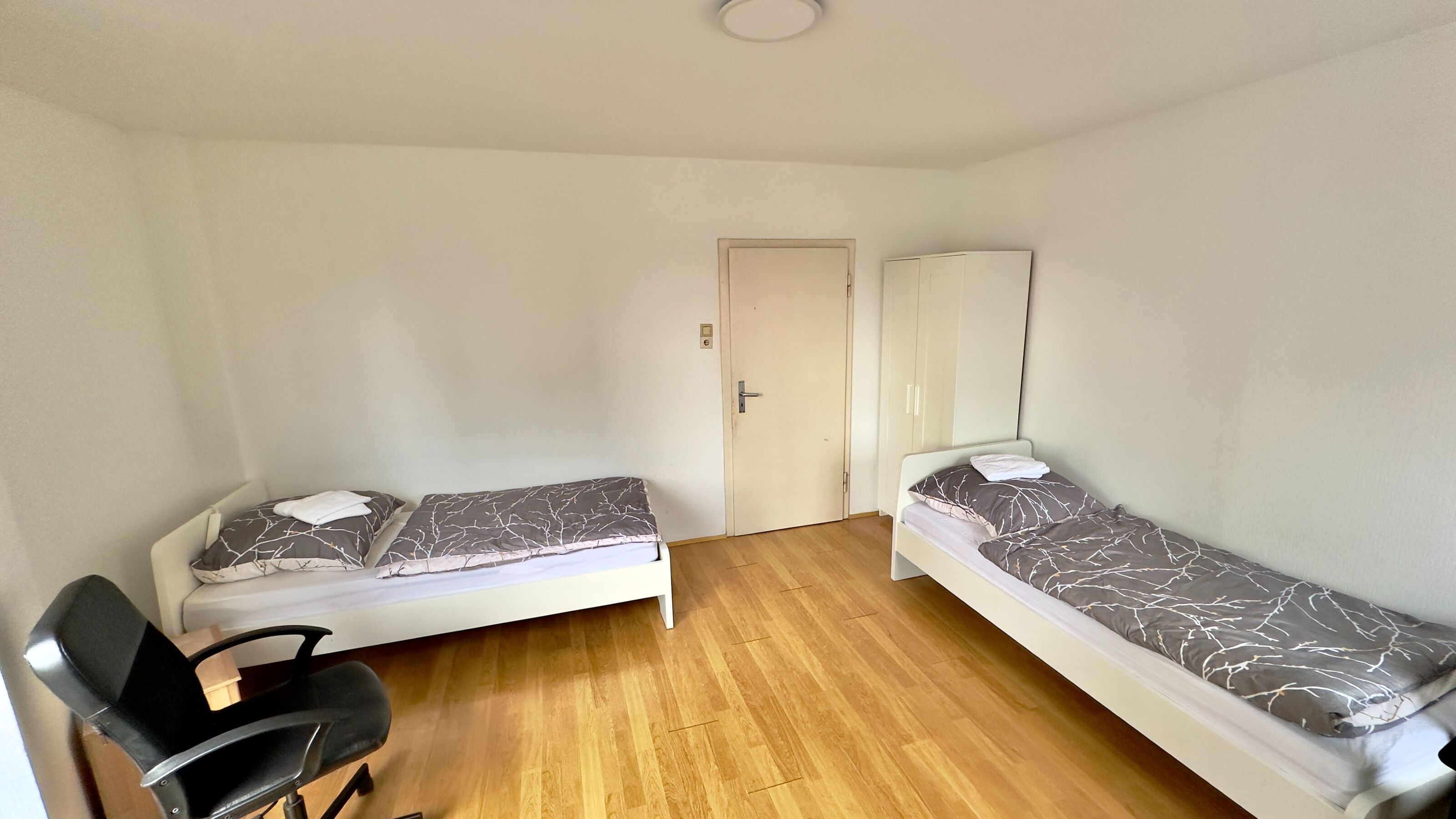 Monteur-Zimmer - Düsseldorf - Gemütliche 3 Zimmer Wohnung mit Terrasse in zentraler Lage n