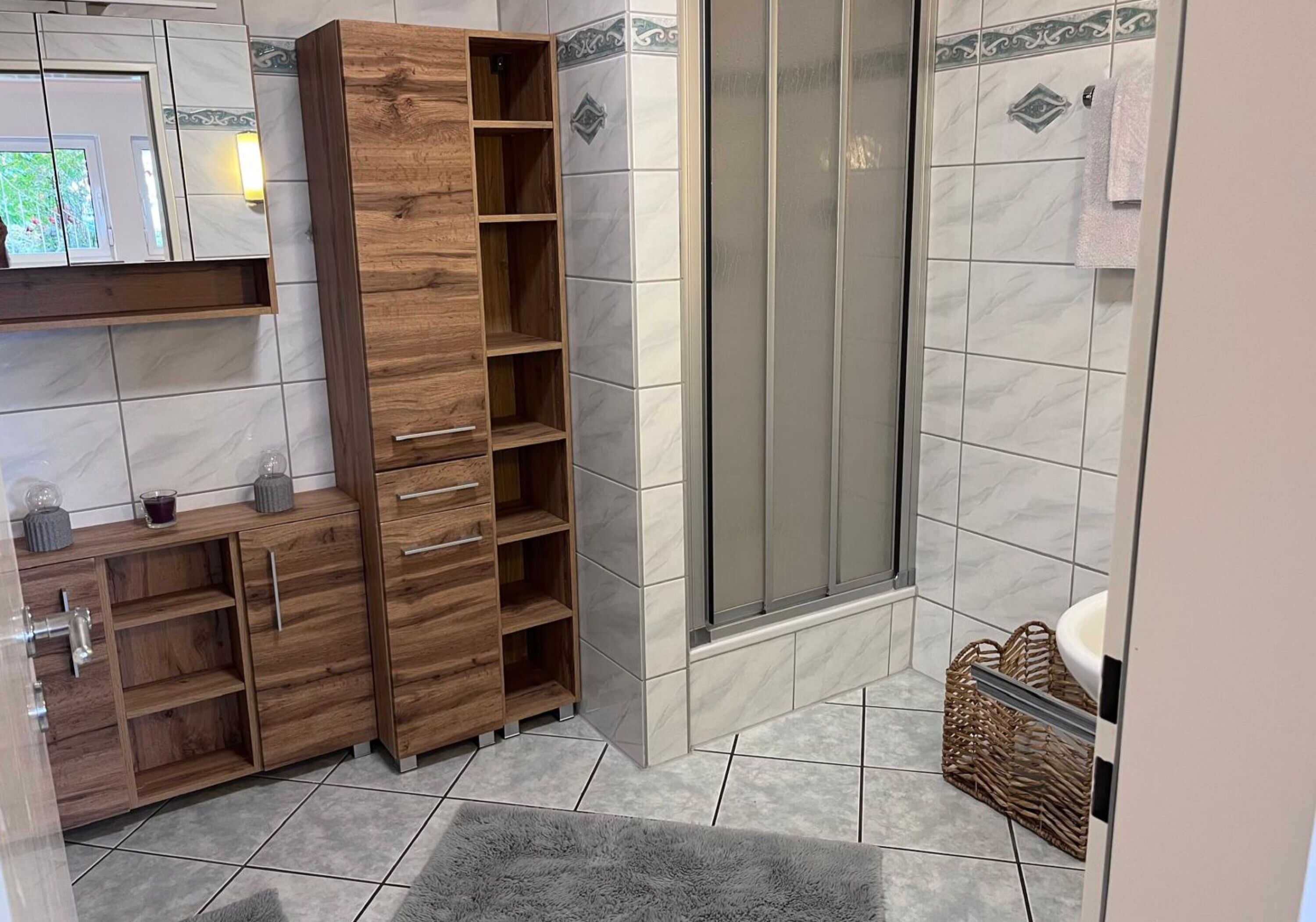 Monteur-Zimmer - Düsseldorf - Ruhige Wohnung in zentraler Lage – ideal für bis zu 3 Pers.