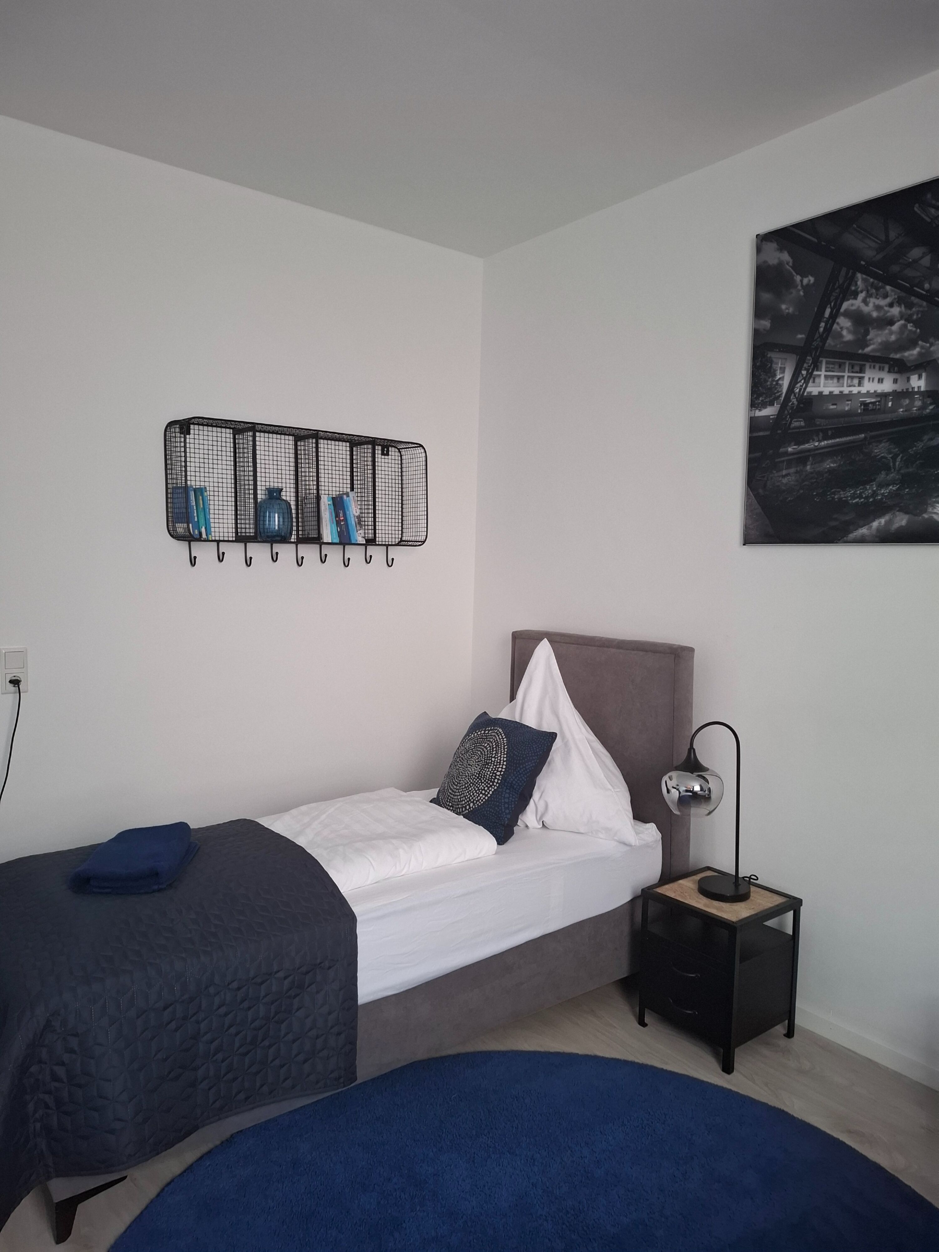 Monteur-Zimmer - Düsseldorf - Stilvoll-Zentral-Bahnhof-Altstadt-Mediapaket-W6