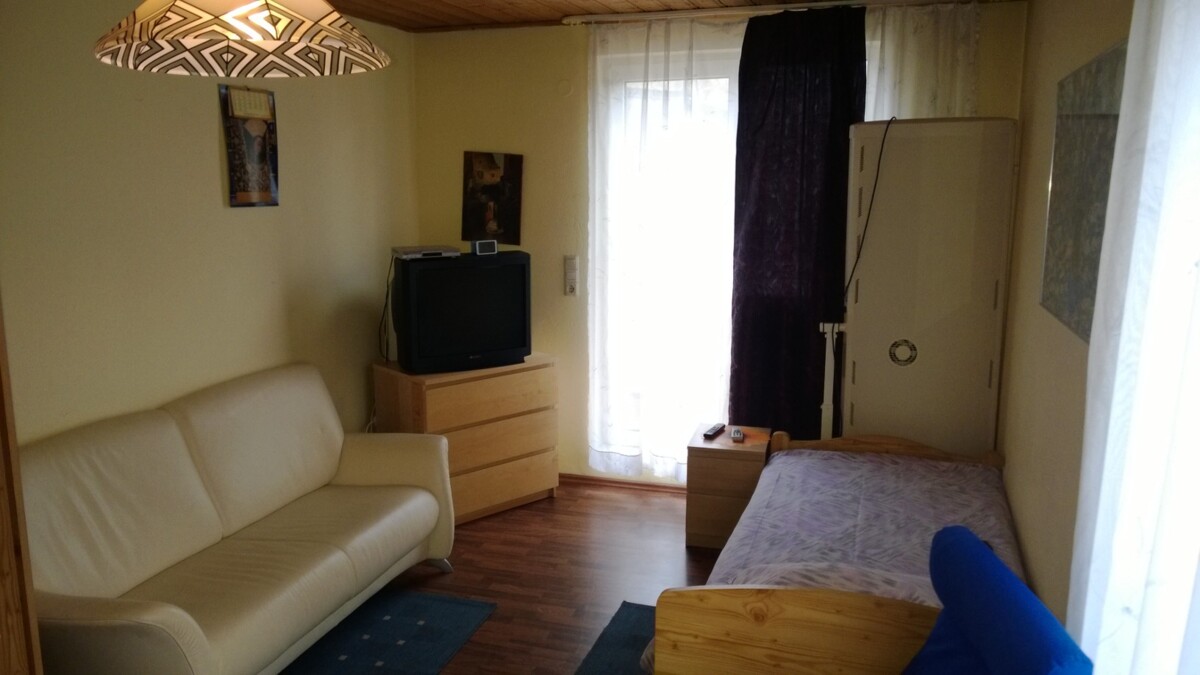 Monteur-Zimmer - Düsseldorf - Haus Brela