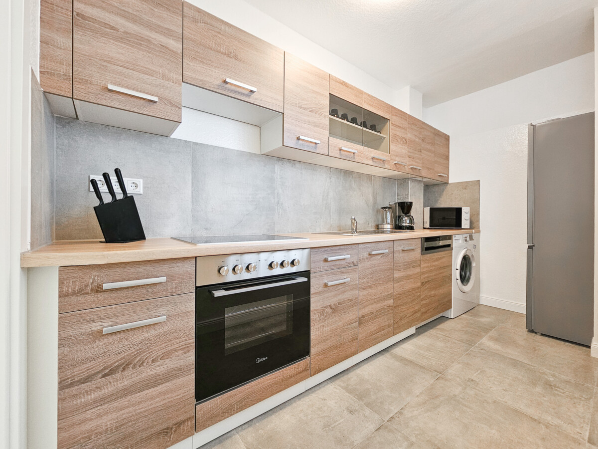 Monteur-Zimmer - Düsseldorf - Monteurwohnung Tolstov Apartments - garantierter Check In bis 22:00 Uhr!