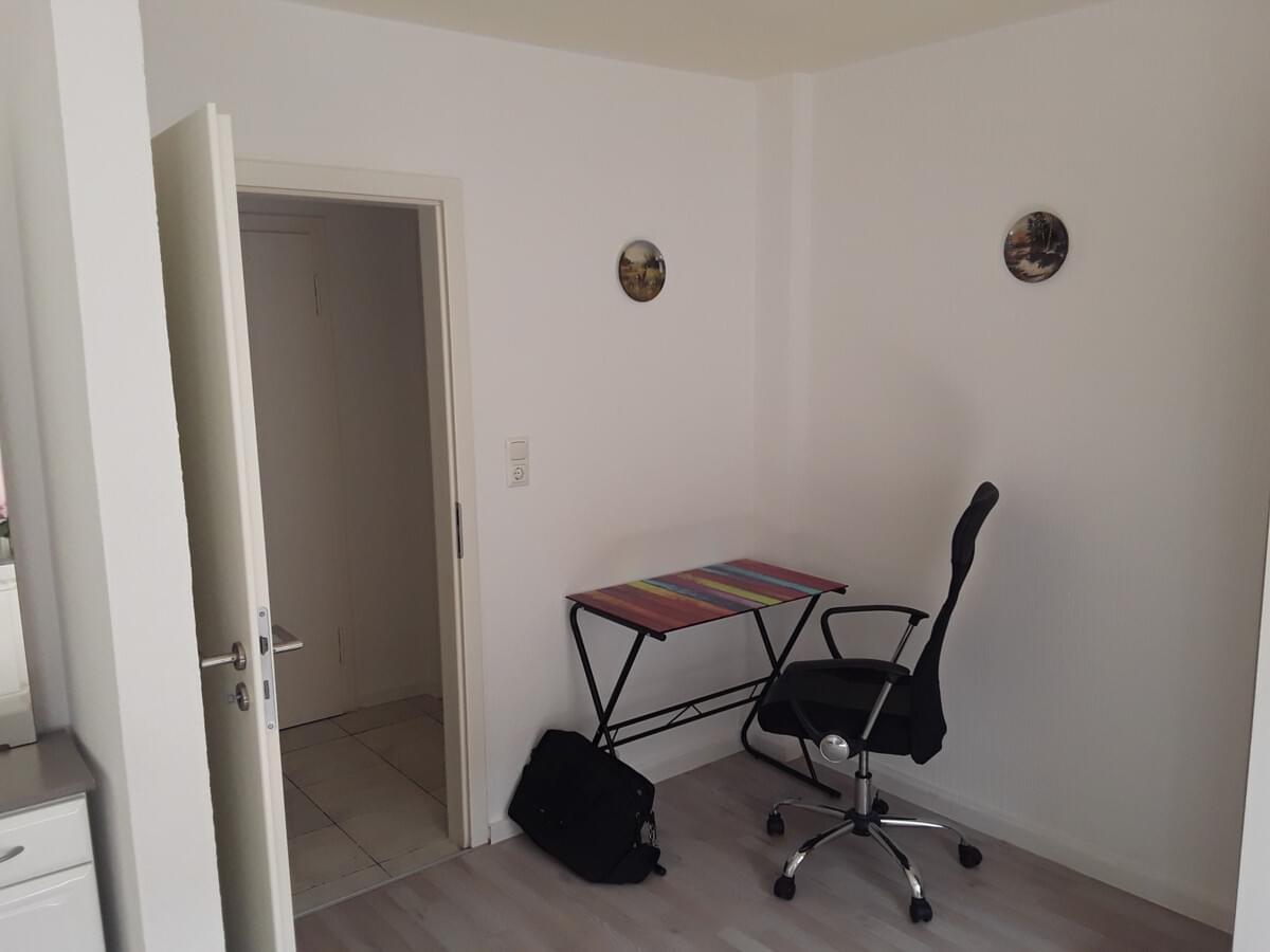 Monteur-Zimmer - Düsseldorf - möbiliertes Zimmer Nähe Hauptbahnhof