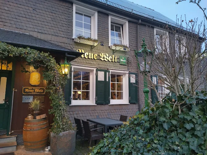 MonteurZimmer: Hotel Neue Welt