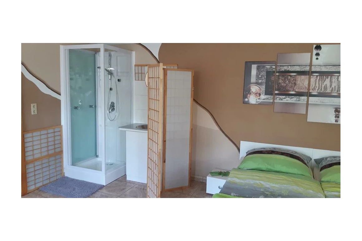 MonteurZimmer:  Privatzimmer Schwarz