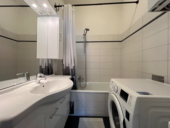MonteurZimmer: Badezimmer - Zimmervermietung Wagner