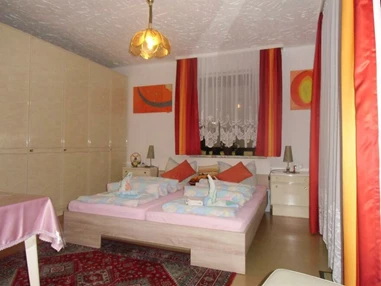 MonteurZimmer: Privatzimmer Reicher Irma