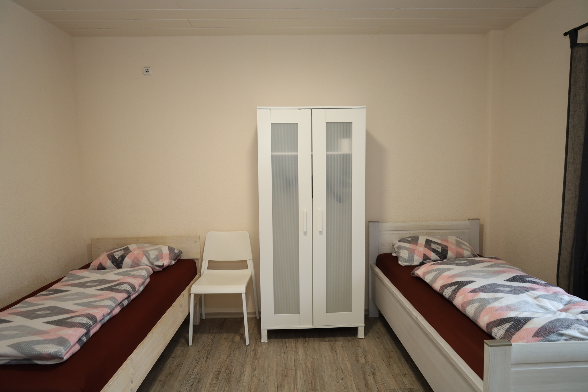 Monteur-Zimmer - Leopoldshöhe - Monteurzimmer Bielefeld | Einzel- Doppelzimmer | WLAN & Küche