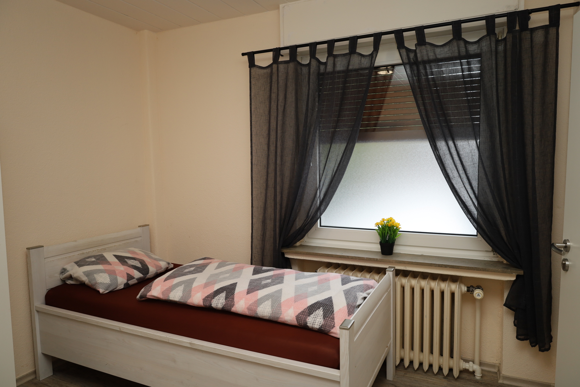 Monteur-Zimmer - Leopoldshöhe - Monteurzimmer Bielefeld | Einzel- Doppelzimmer | WLAN & Küche