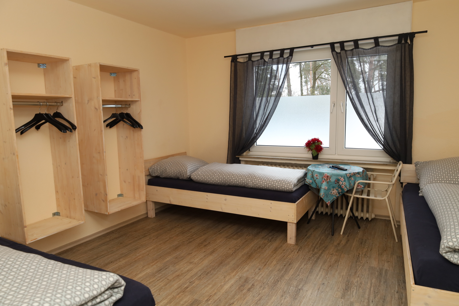 Monteur-Zimmer - Leopoldshöhe - Monteurzimmer Bielefeld | Einzel- Doppelzimmer | WLAN & Küche