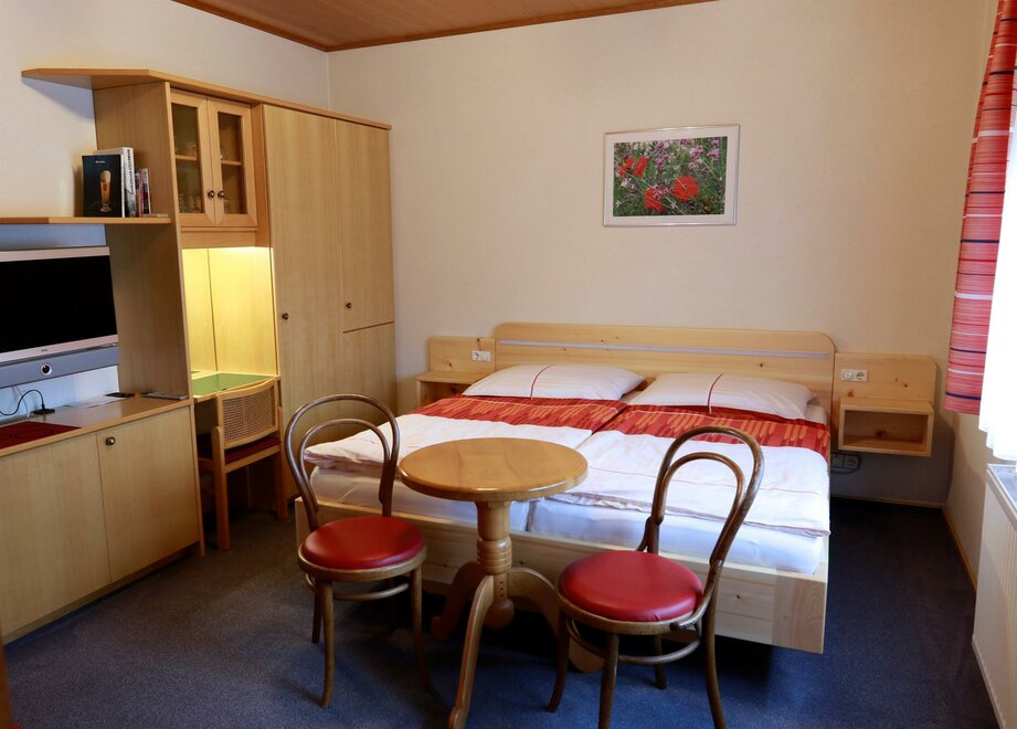 Monteur-Zimmer - Preis pro Nacht - Aflenz Kurort - Haus Auer