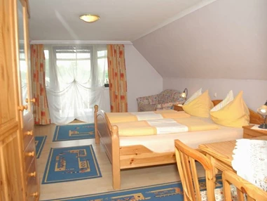 MonteurZimmer: Gästehaus Anna