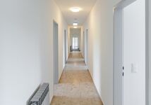 MonteurZimmer: Gangbereich - Mitarbeiterzimmer Spielfeld