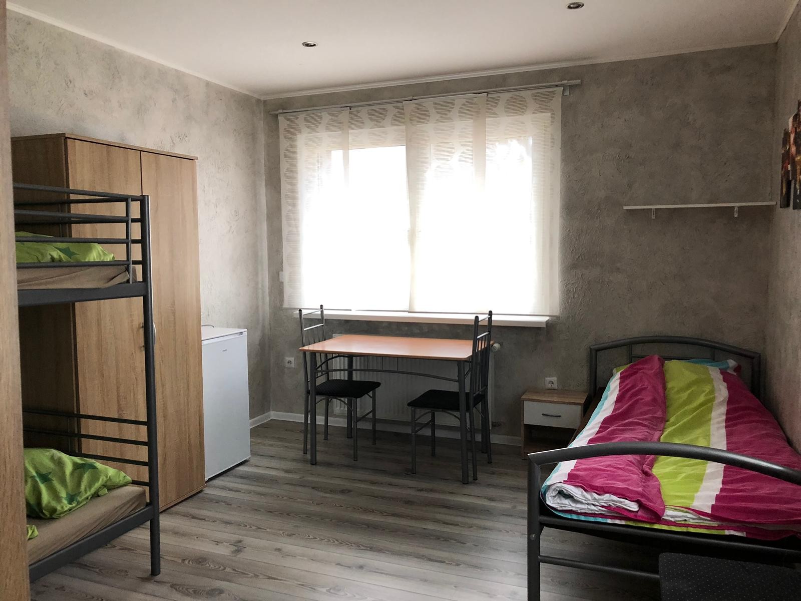 Monteur-Zimmer - Viernheim - Neue Monteurzimmer in Mannheim Zentrum, Ludwigshafen, Altrip