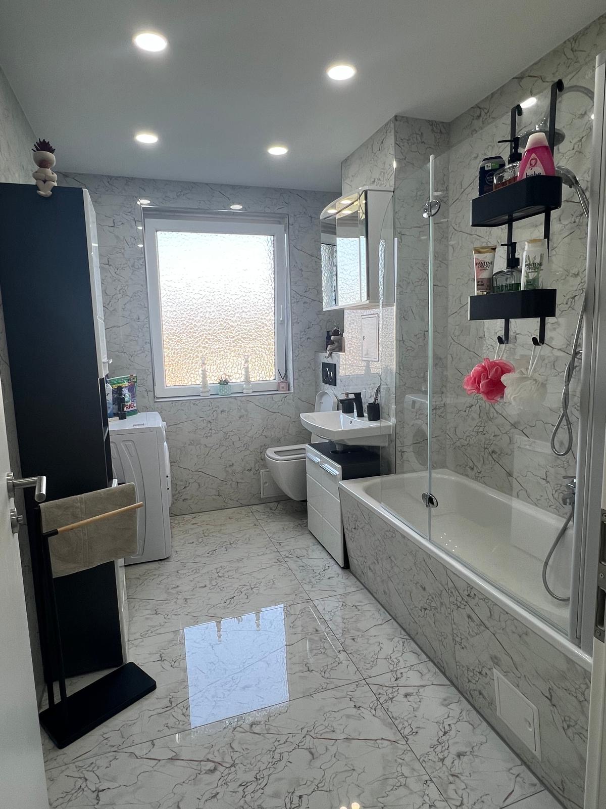 MonteurZimmer: Toilette - Montage Wohnung 