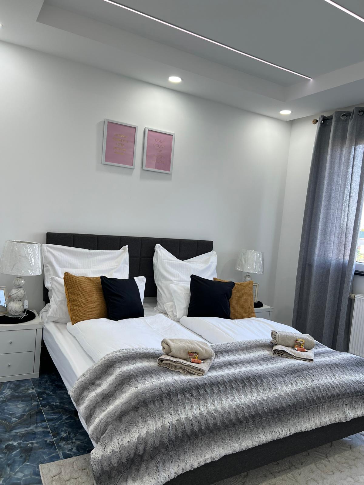 MonteurZimmer: Schlafzimmer - Montage Wohnung 