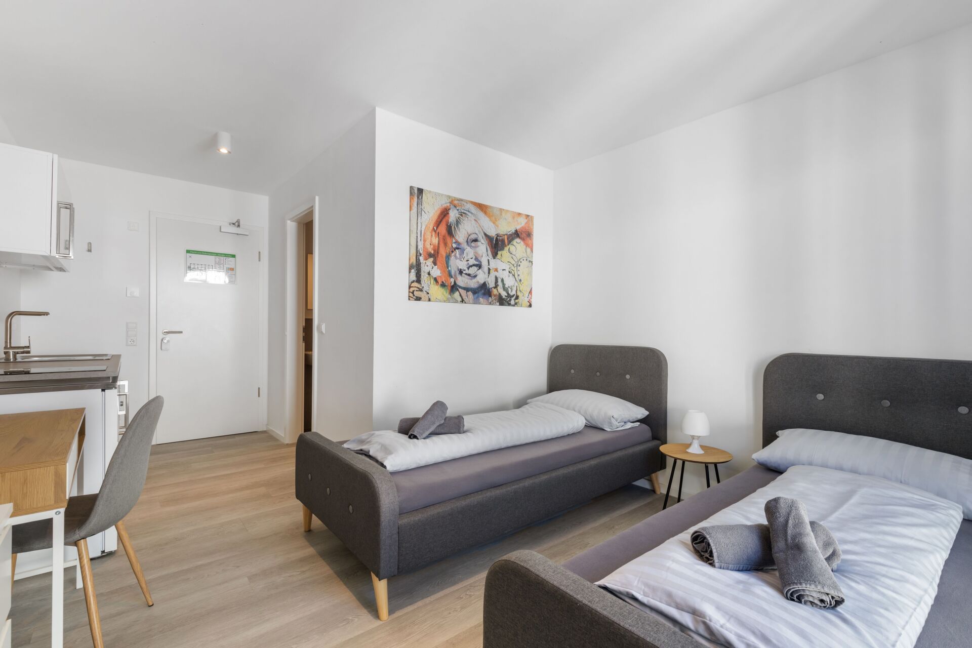 Monteur-Zimmer - LIVINGBOXX® - not a hotel
