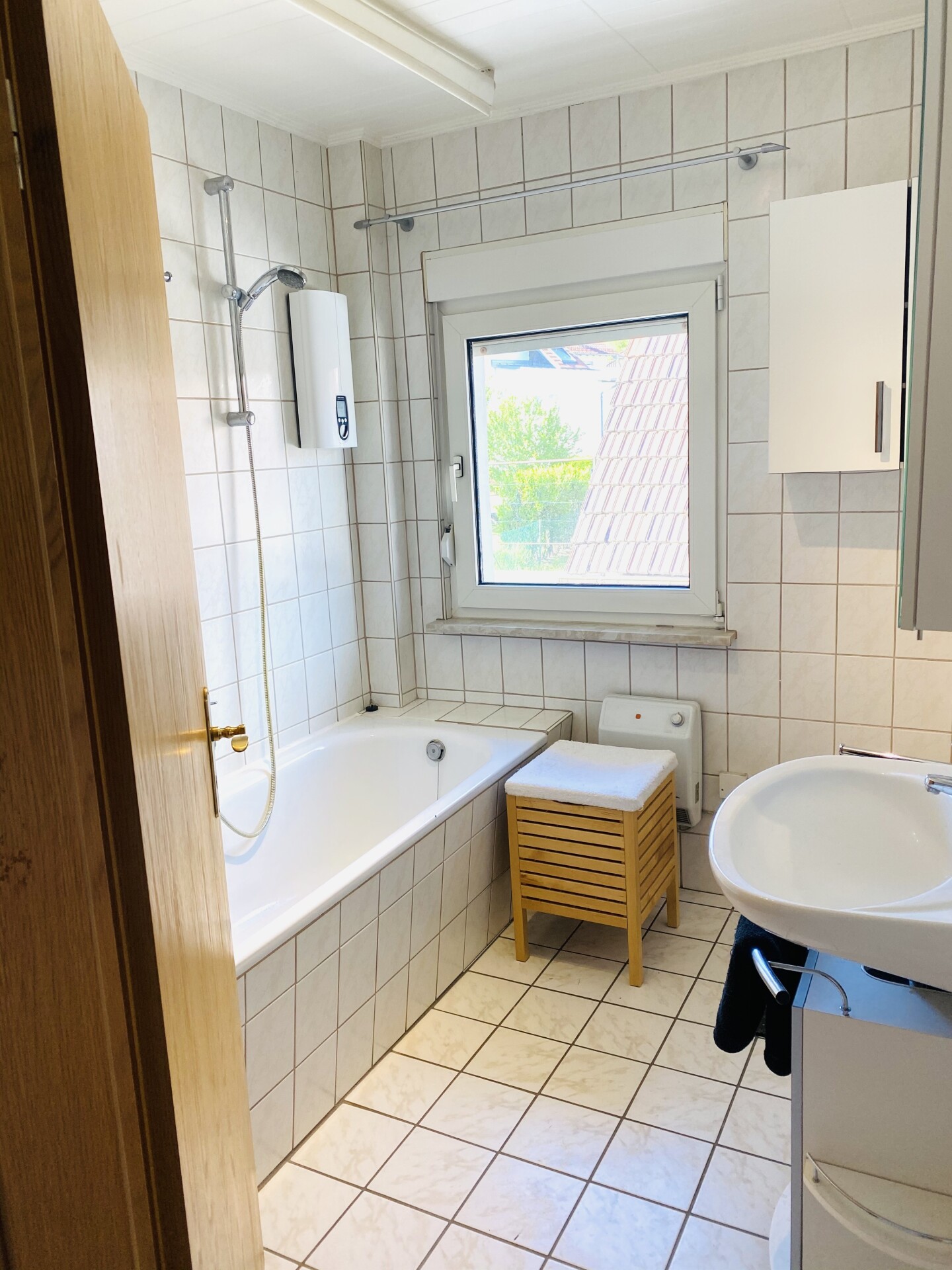 Monteur-Zimmer - Monteur- Wohnungen KA