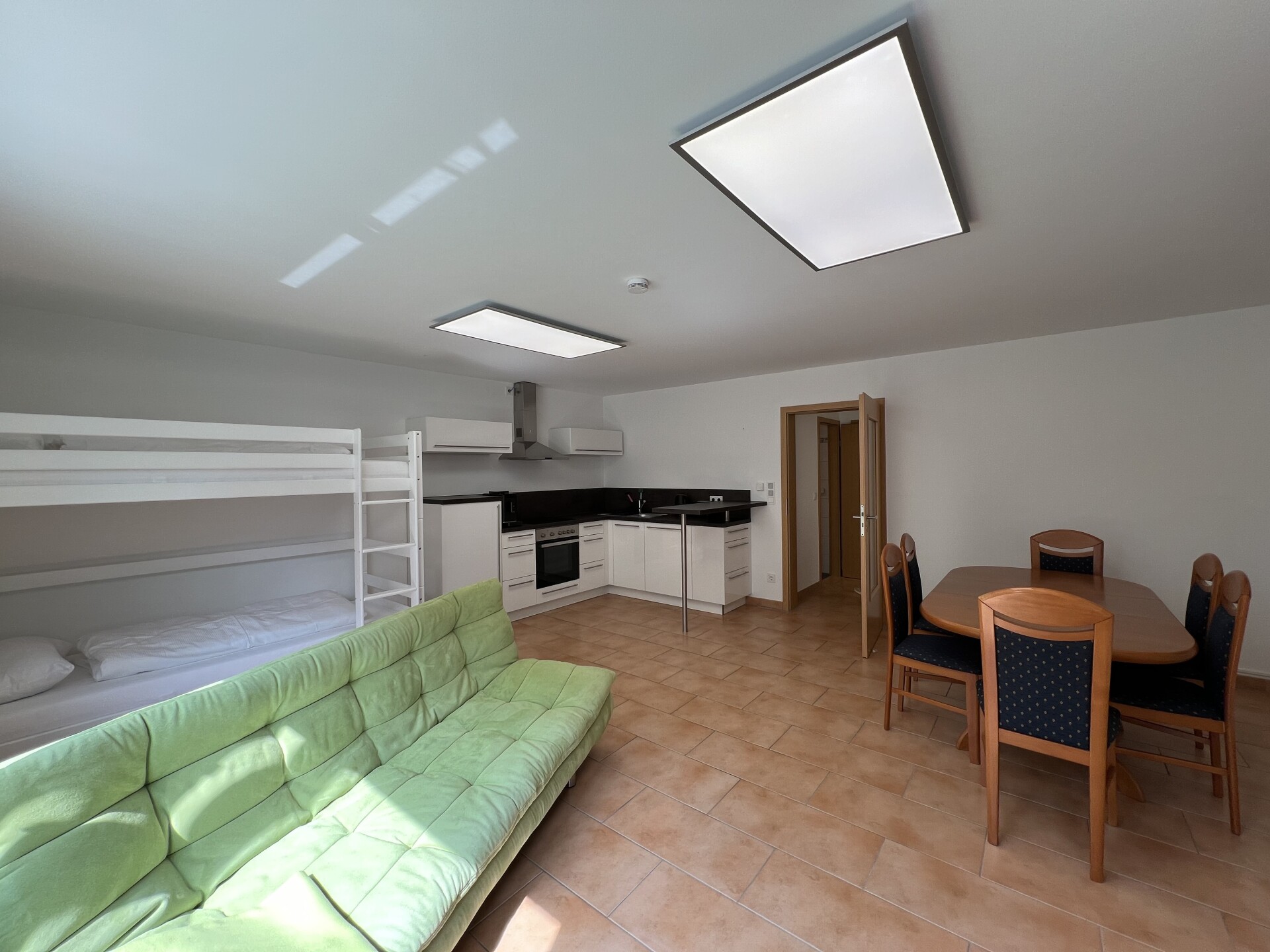 Monteur-Zimmer - Separate Einliegerwohnung in ruhiger Lage mit guter Verkehrsanbindung!