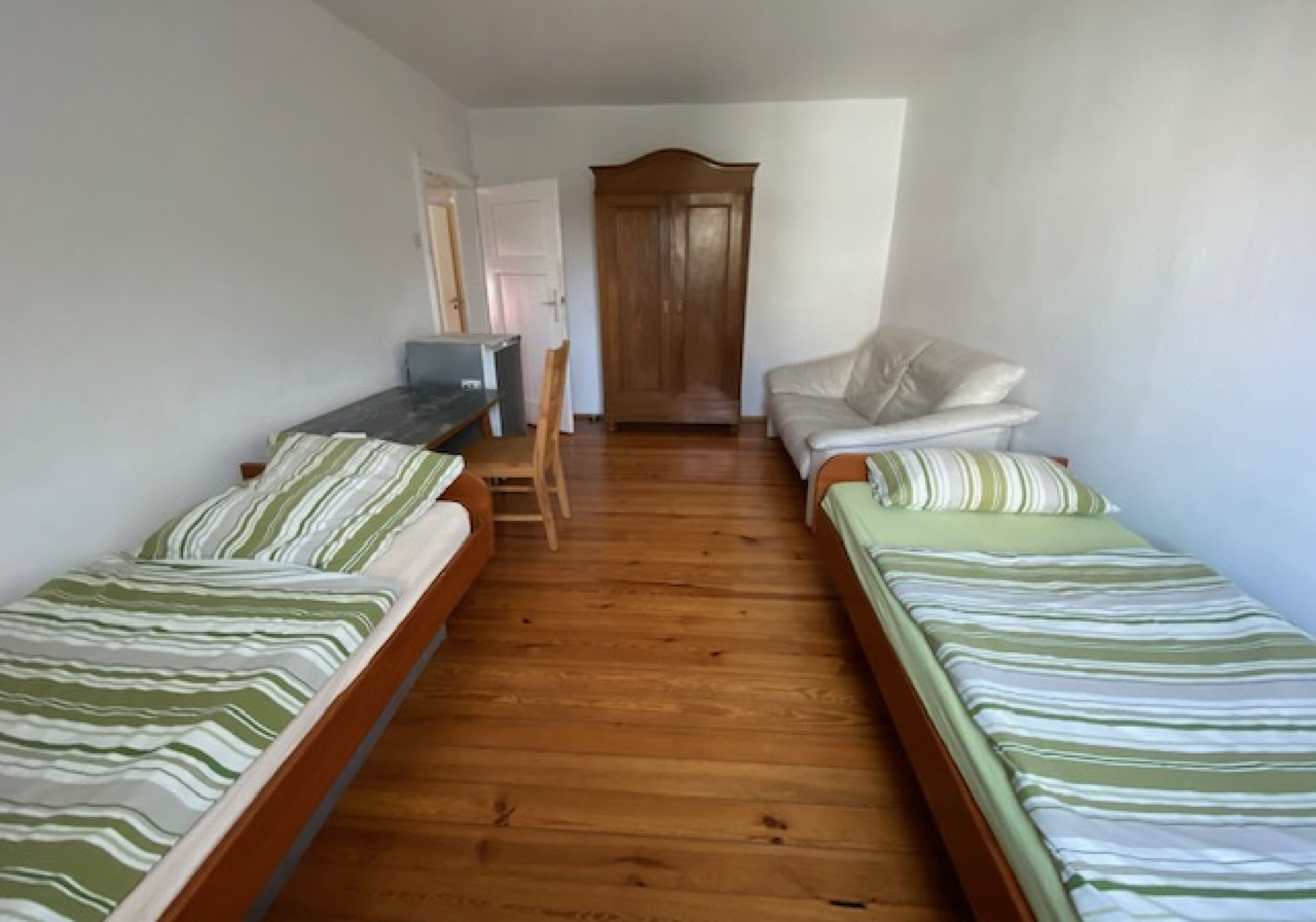 Monteur-Zimmer - Monteur-Wohnung Karlsruhe, günstige Lage
