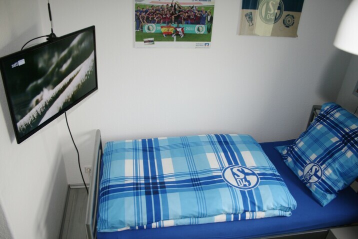 Monteur-Zimmer - Holzwickede - 4 Ferienwohnungen direkt an der Veltins Arena