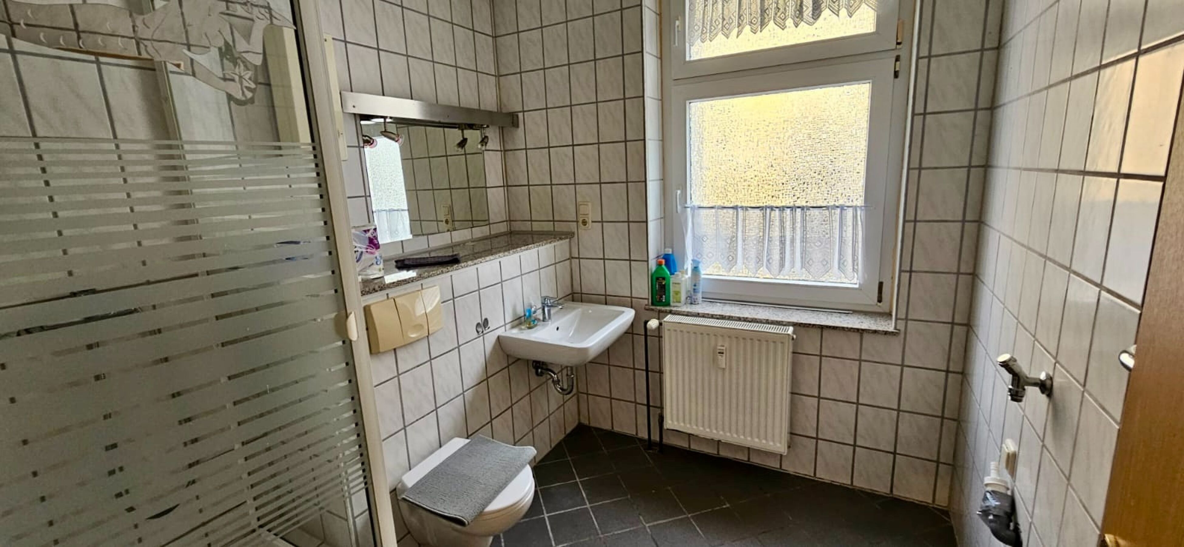 MonteurZimmer: Möbliertes Studio-Apartment für Monteure in Gelsenkirchen –