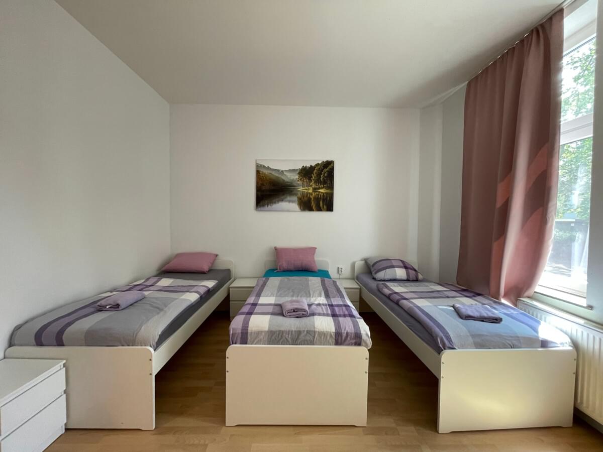 Monteur-Zimmer - Heiligenhaus - 2-Zimmer-Monteurwohnung. MAX 6 Personen