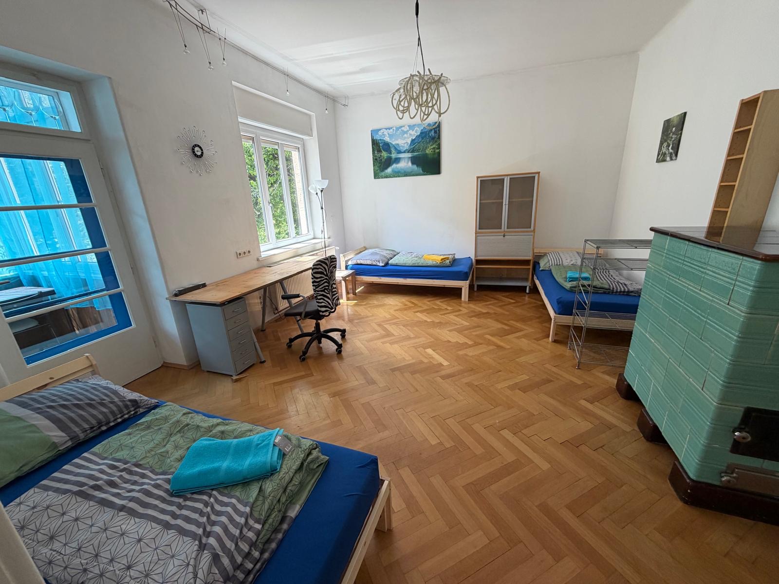 MonteurZimmer: Schlafzimmer - Arbeiter Wohnung Nähe Innenstadt und Universität Klagenfurt
