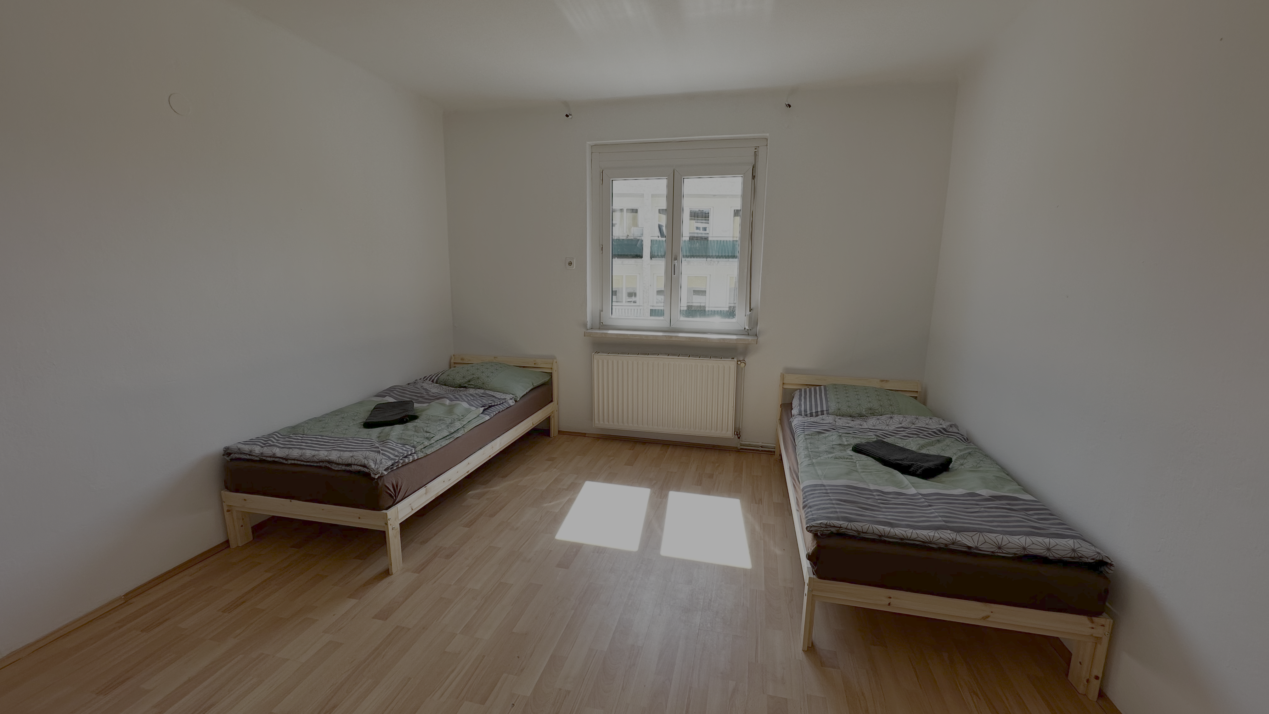 MonteurZimmer: Zimmer - Monteur-Arbeiter Wohnung in Gewerbe-und Industriegebiet Nähe