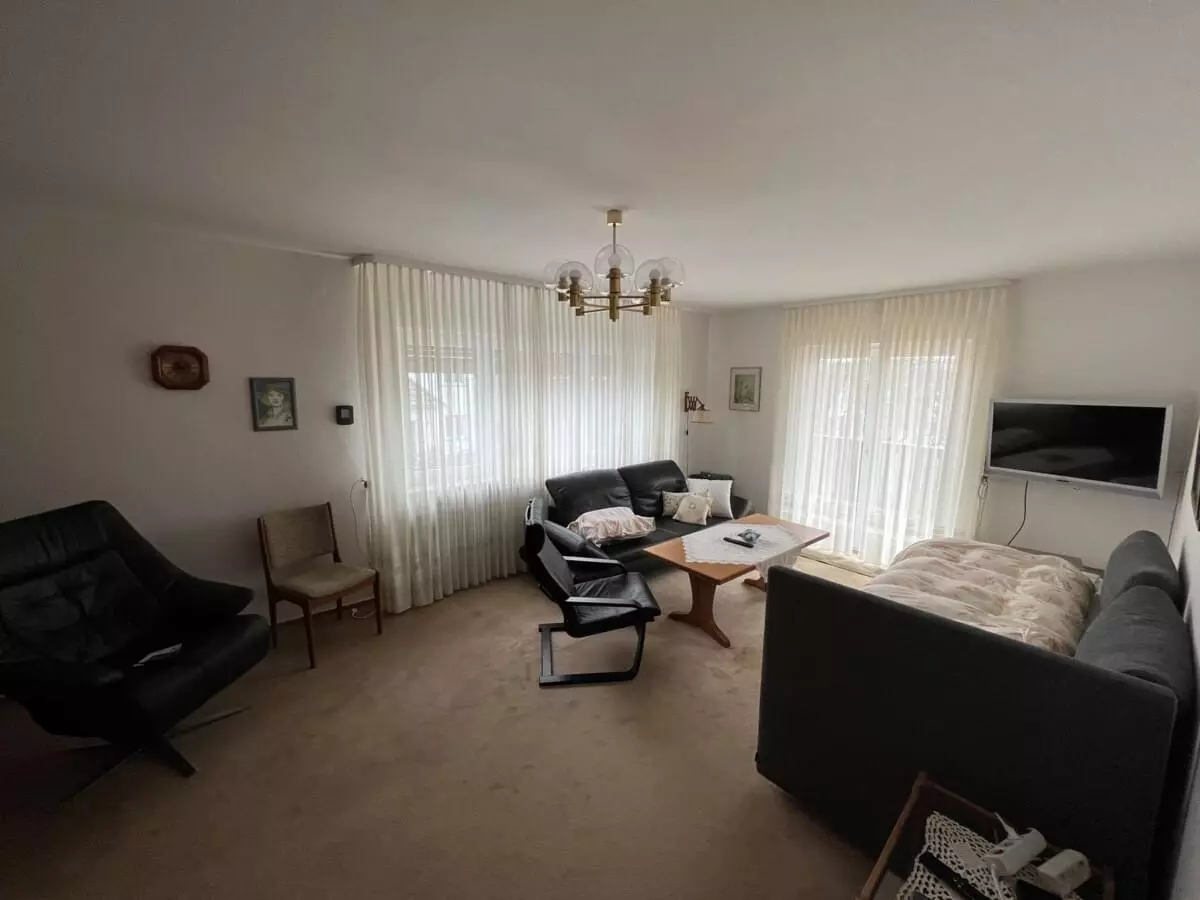 Monteur-Zimmer - Preis pro Nacht - OG-Wohnung Wiesbaden Hessloch