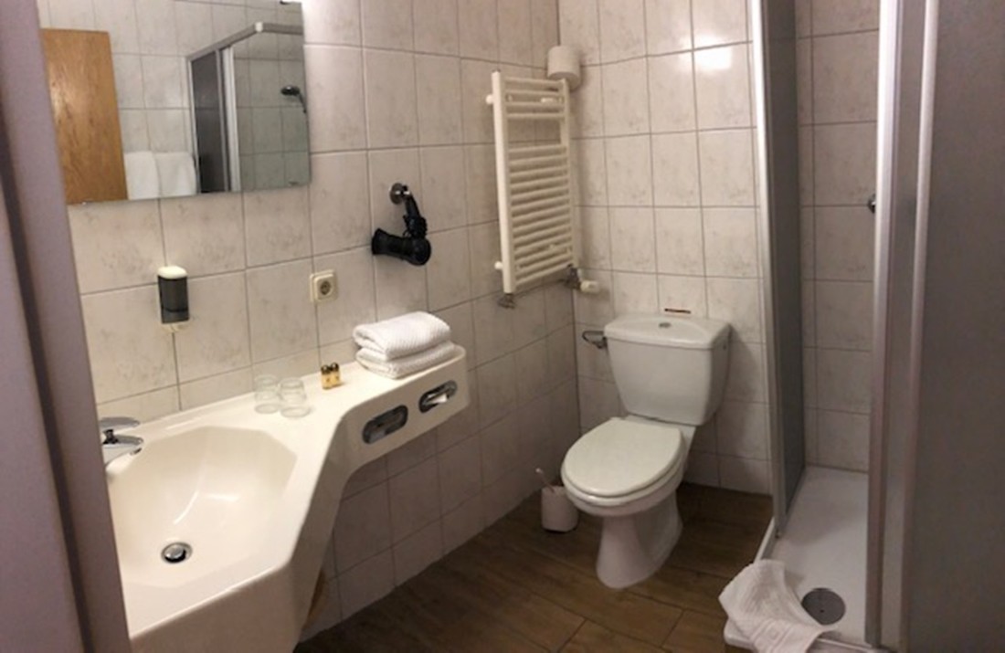 Monteur-Zimmer - Preis pro Nacht - Gästezimmer Wiesbaden