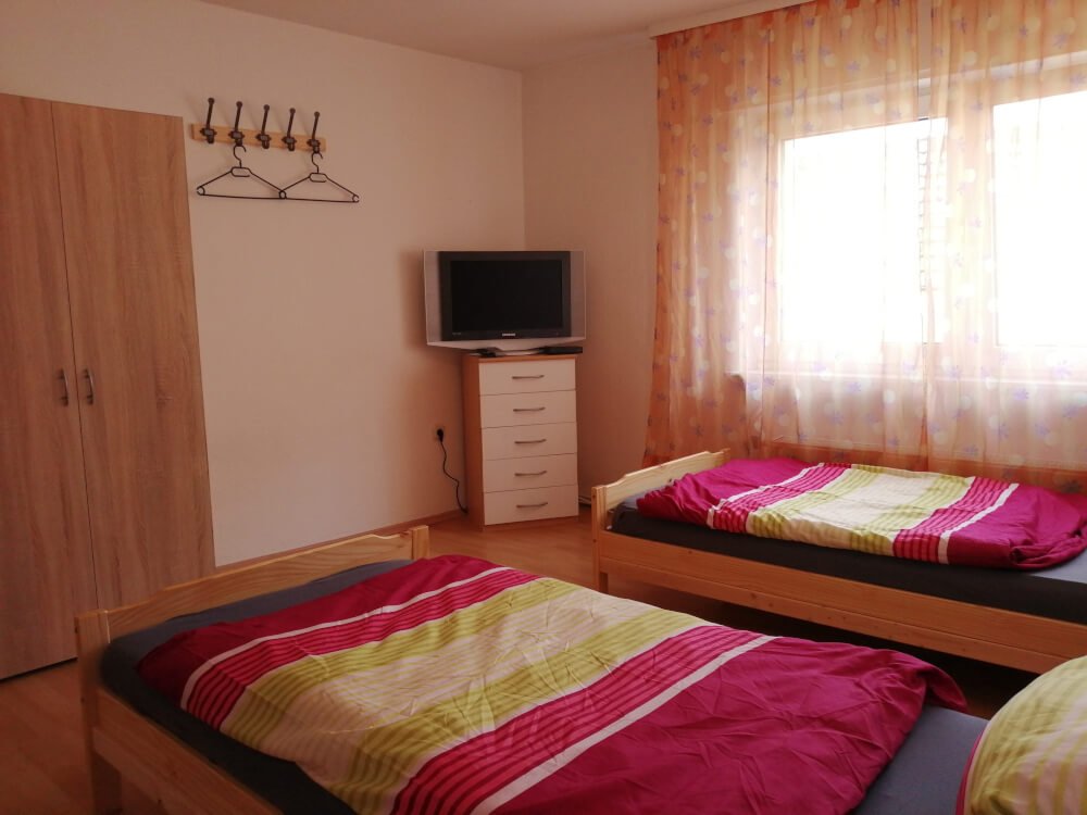 MonteurZimmer: Monteurwohnung Wiesbaden/Erbenheim