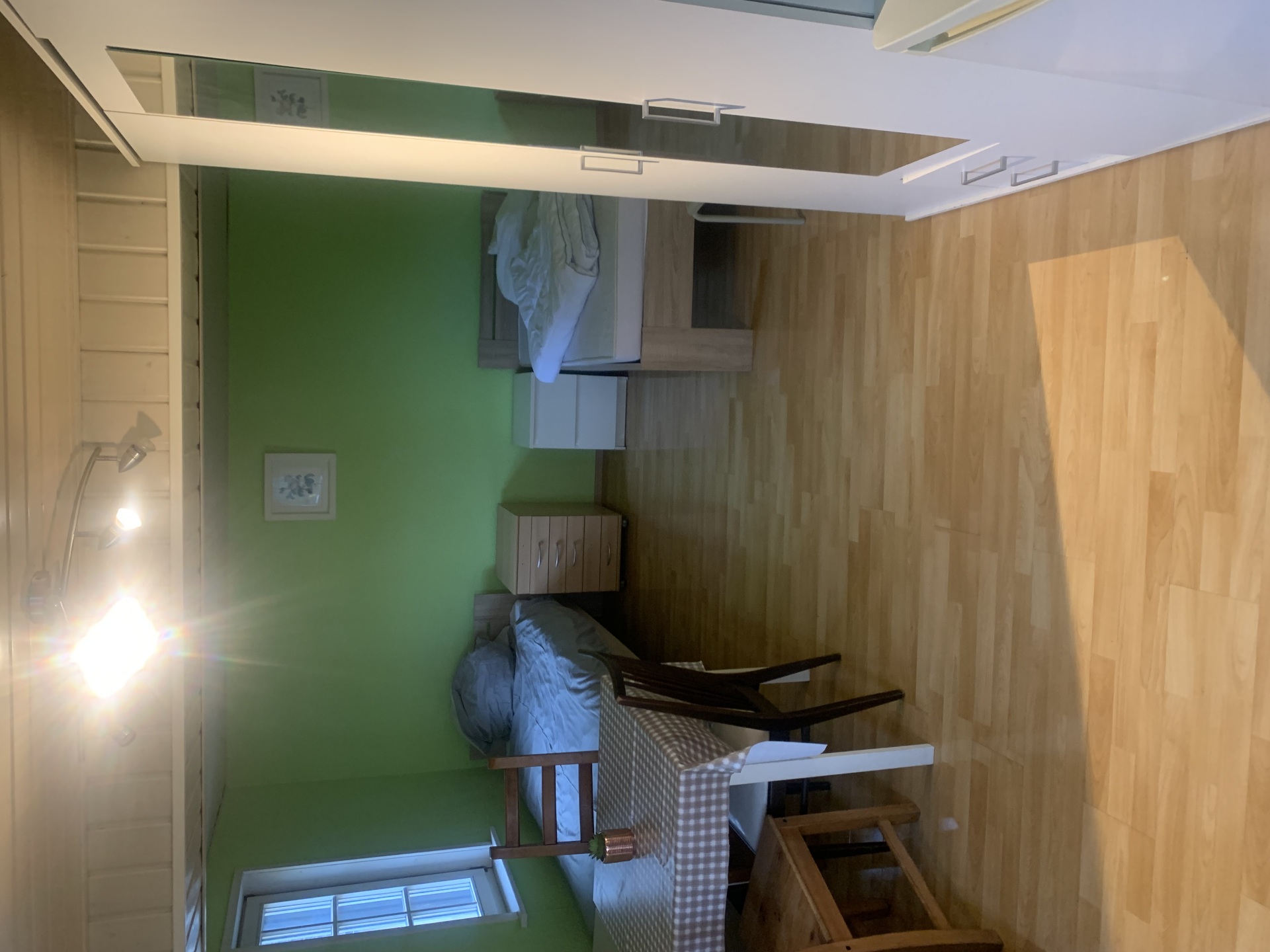 MonteurZimmer: Kevin Wooten Immobilienverwaltung