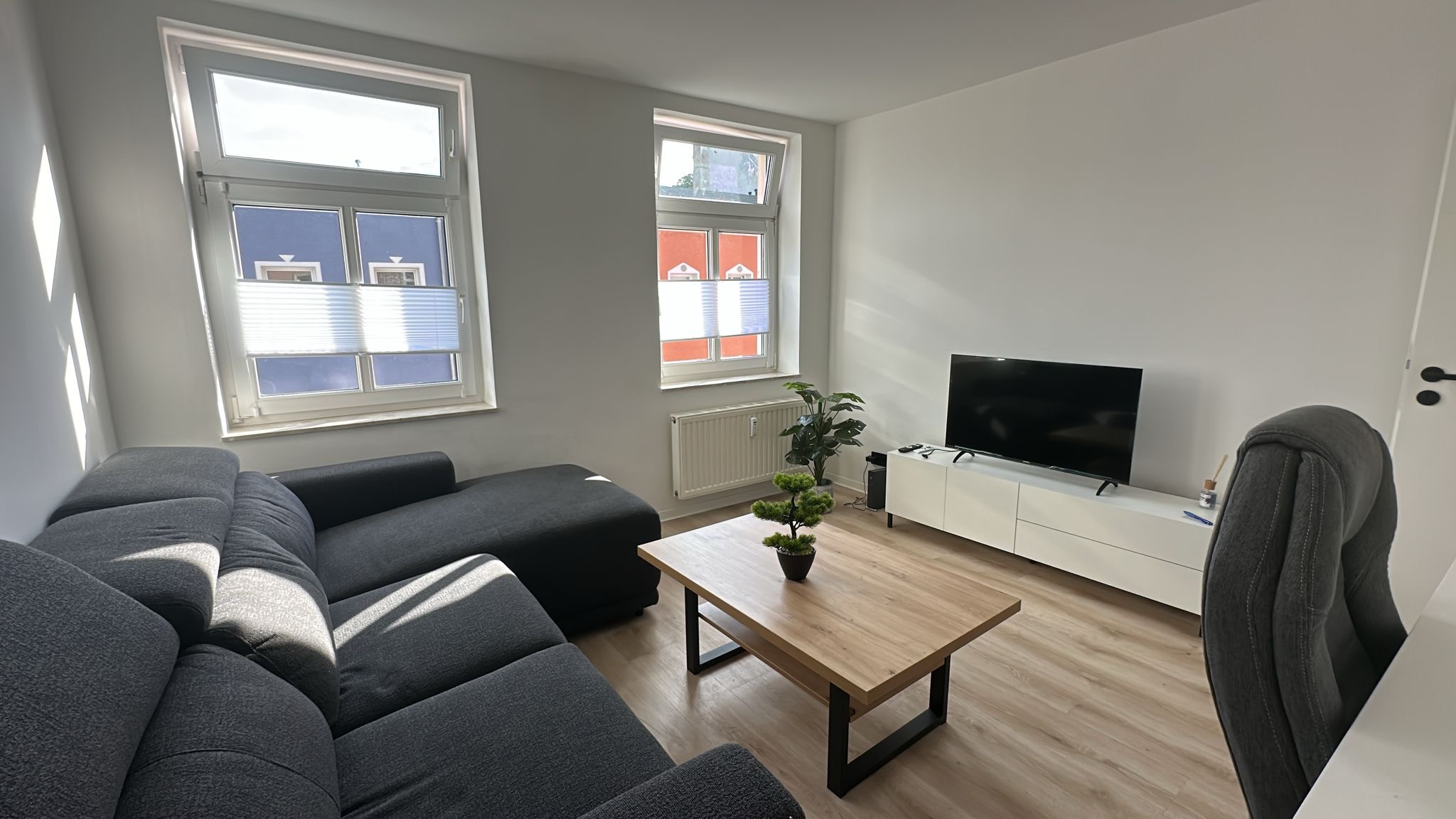 MonteurZimmer: Business-Wohnung für Monteure & Fachkräfte | 2 Zimmer | WLAN | Küche | Rostock
