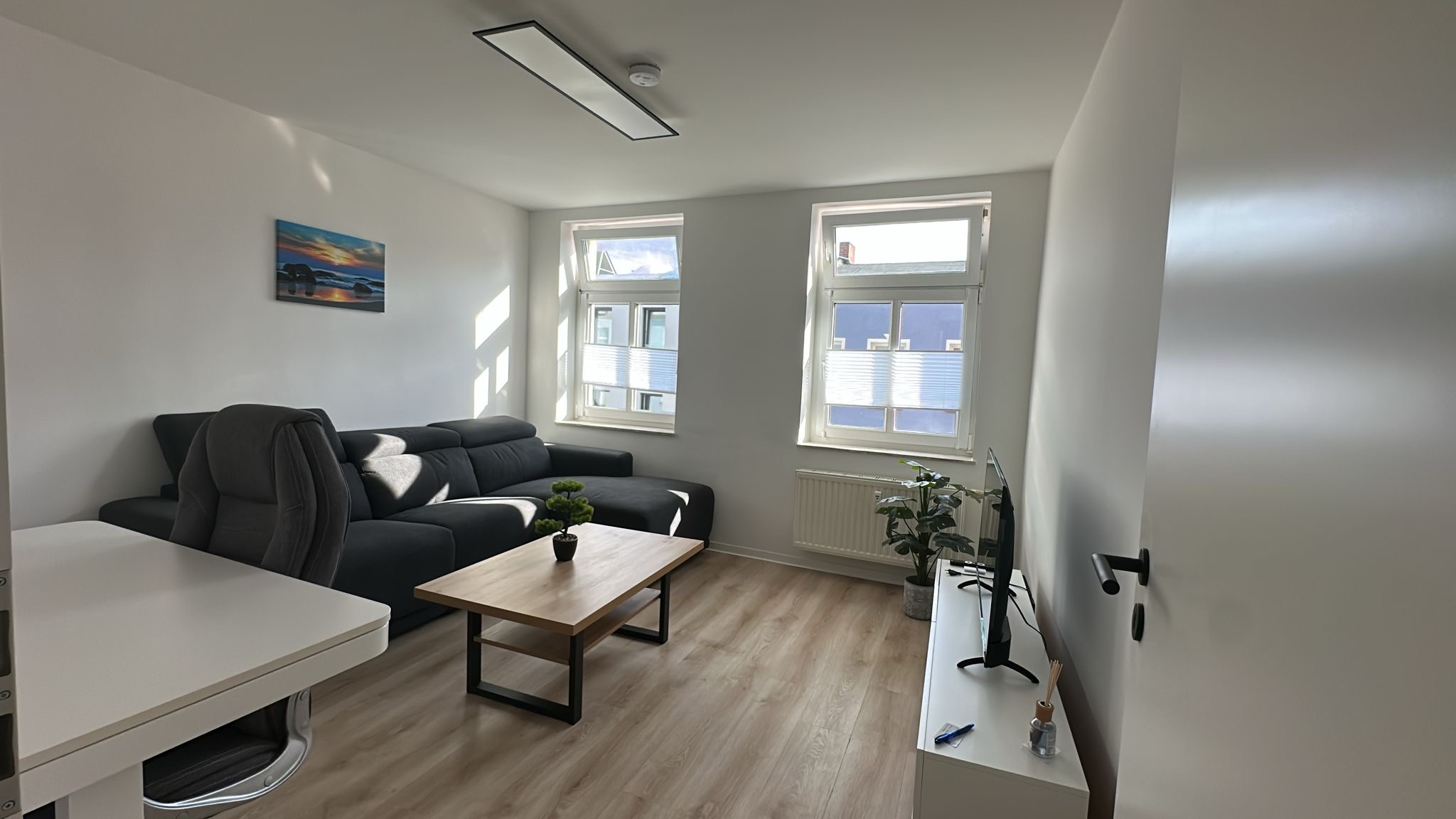 MonteurZimmer: Business-Wohnung für Monteure & Fachkräfte | 2 Zimmer | WLAN | Küche | Rostock