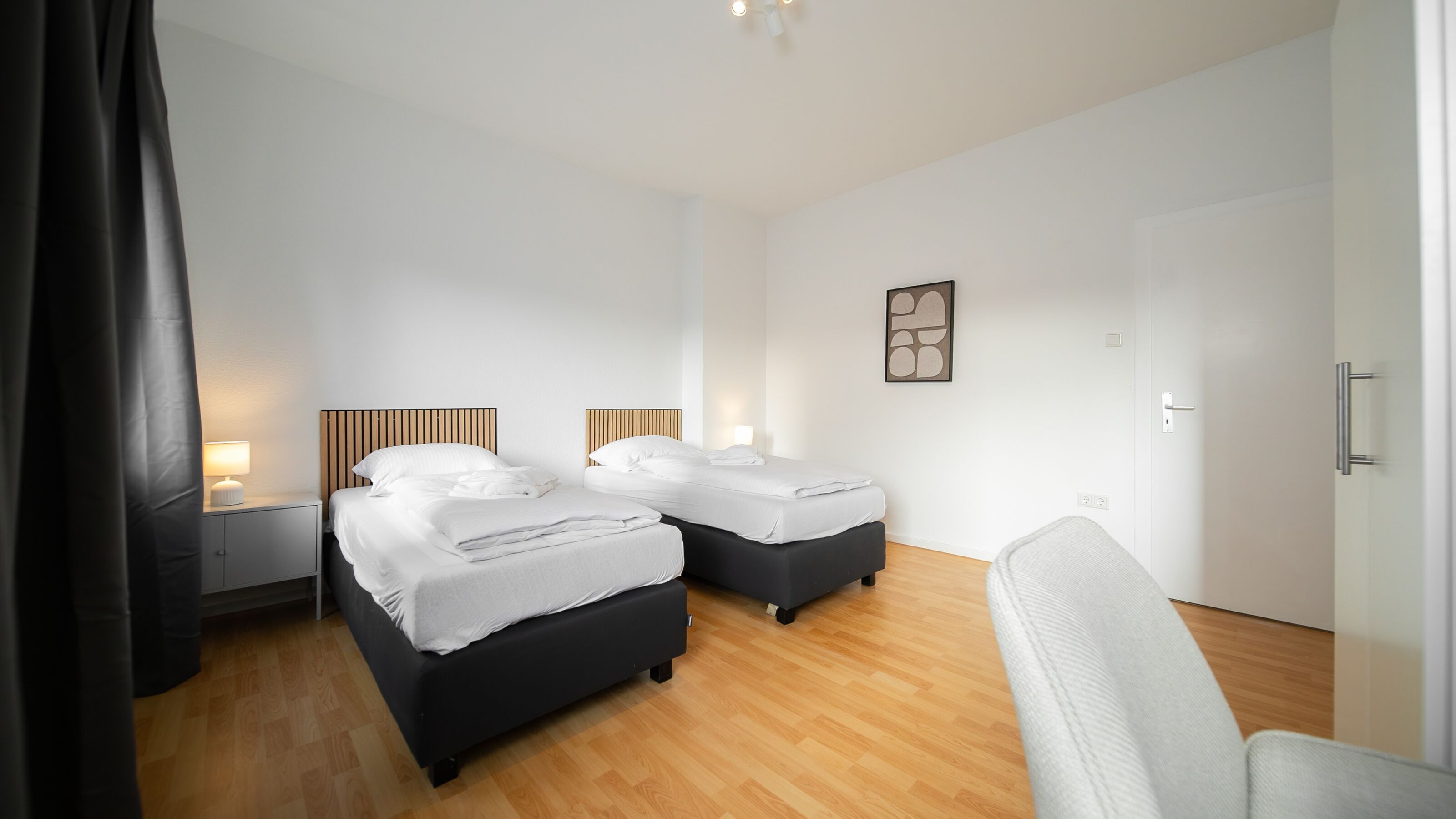 Monteur-Zimmer - Jülich - 2 Schlafzimmer | 5 Betten | Wohnzimmer + Küche/Waschmaschine