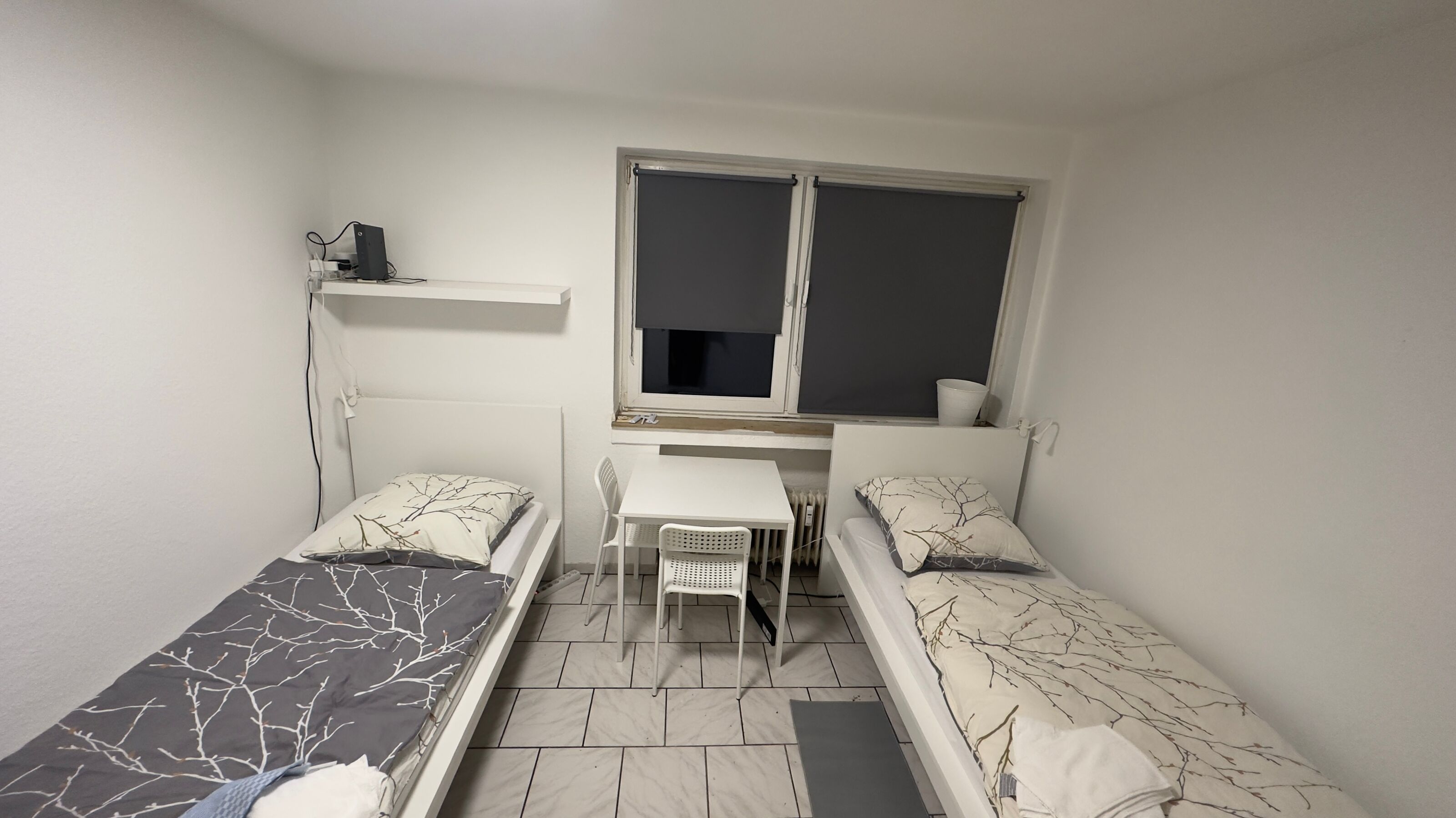 Monteur-Zimmer - Jülich - 4 Bett Appartment mit TV, Wama+Trockner