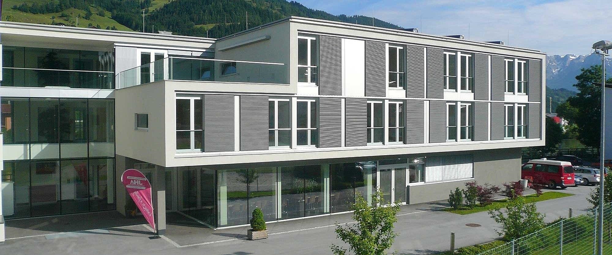 Monteur-Zimmer - Schwemmberg - Junges Hotel