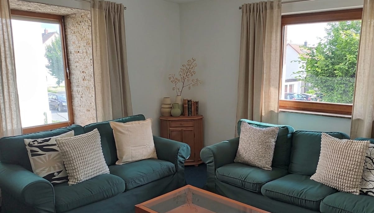MonteurZimmer: Wohnzimmer - Ferienwohnung Tante Mimi - Haus Frida