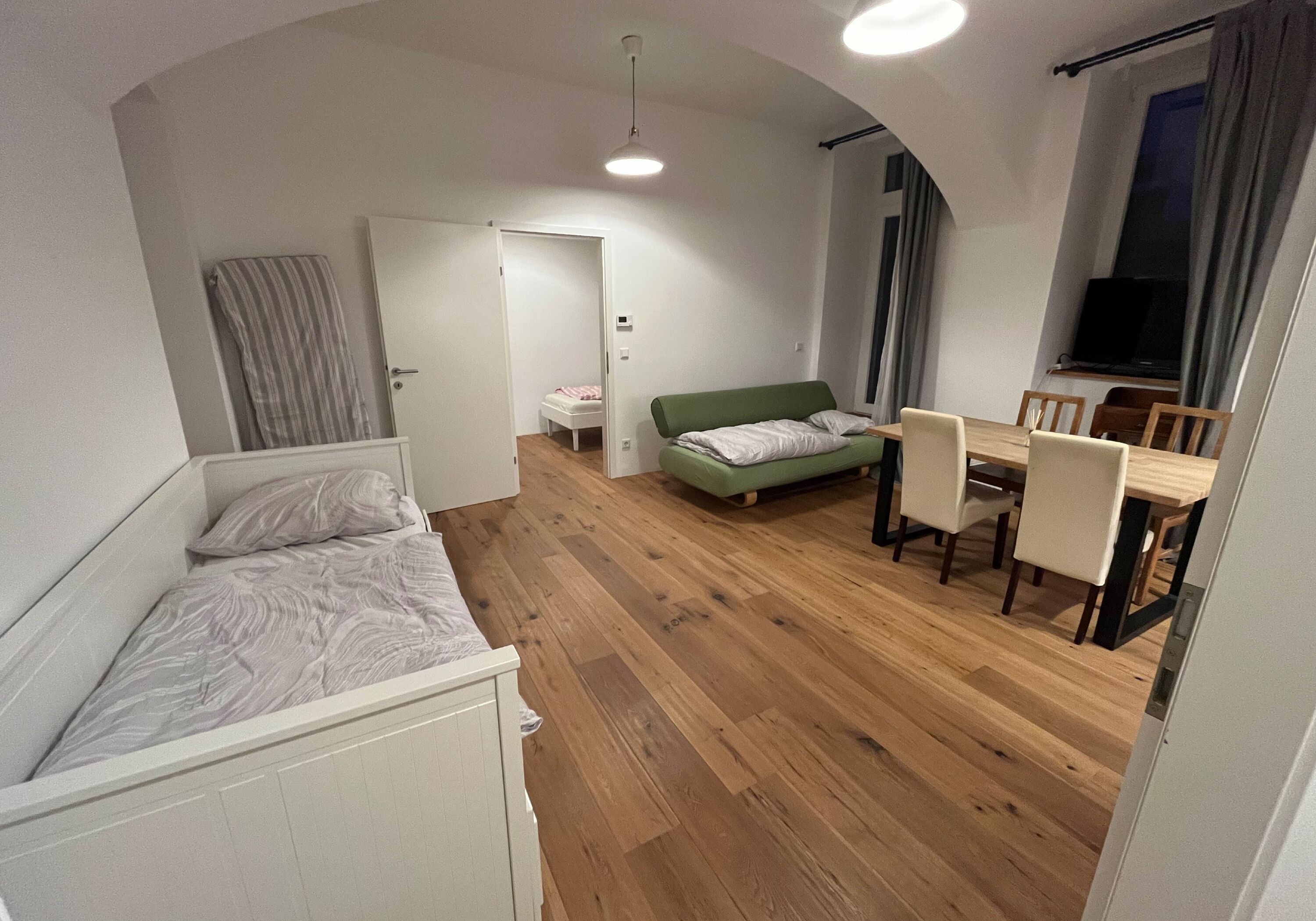 Monteur-Zimmer - Maria Enzersdorf - Wohnung in Wien nähe Belvedere