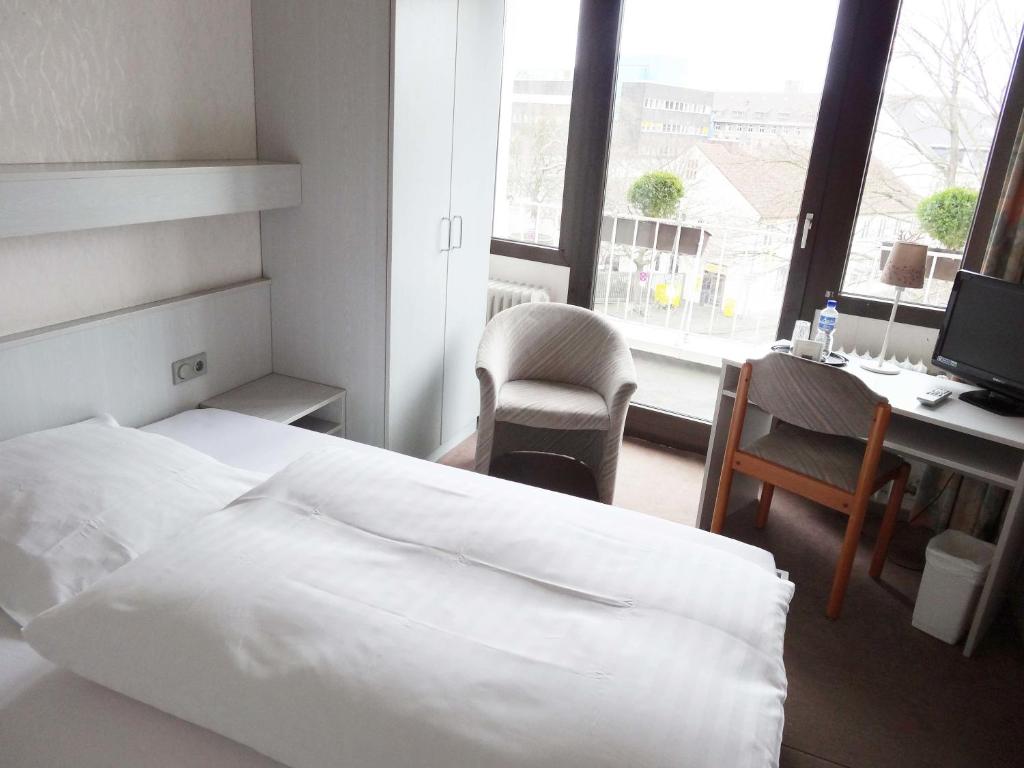 Monteur-Zimmer - Krefeld - Zentral Hotel Poststuben