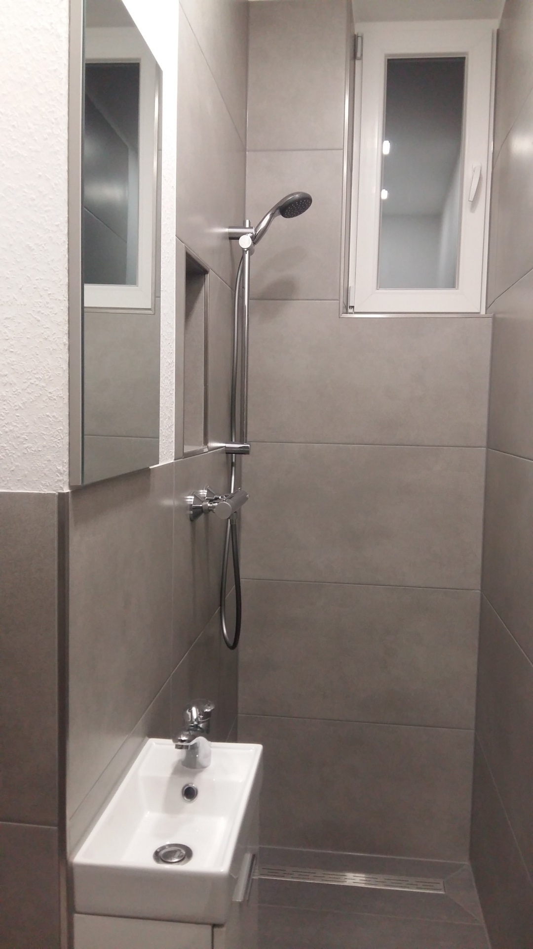 Monteur-Zimmer - Einziehen & wohlfühlen - komplett möbliertes Apartment