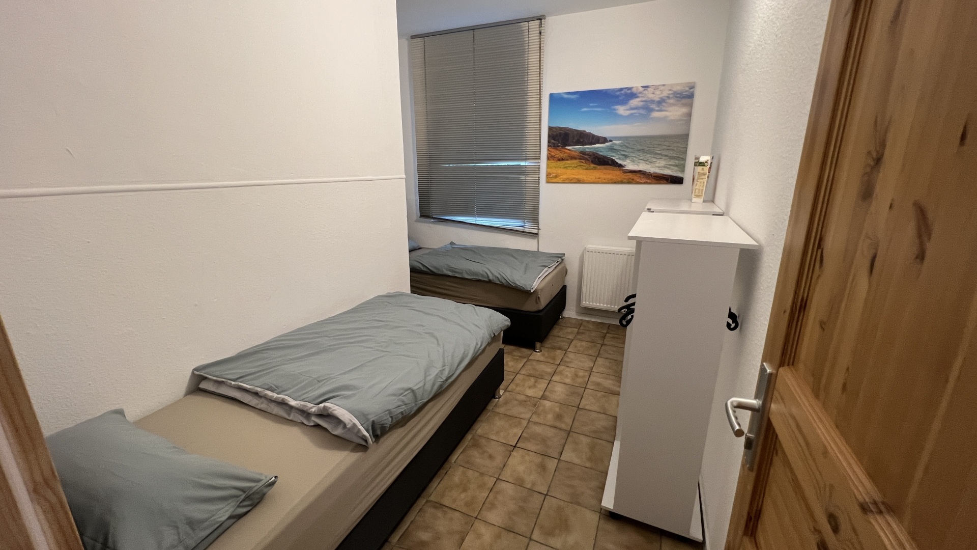 Monteur-Zimmer - Krefeld - Monteurunterkunft mit 4 Schlafzimmern, 8 Betten, 2 Bäder